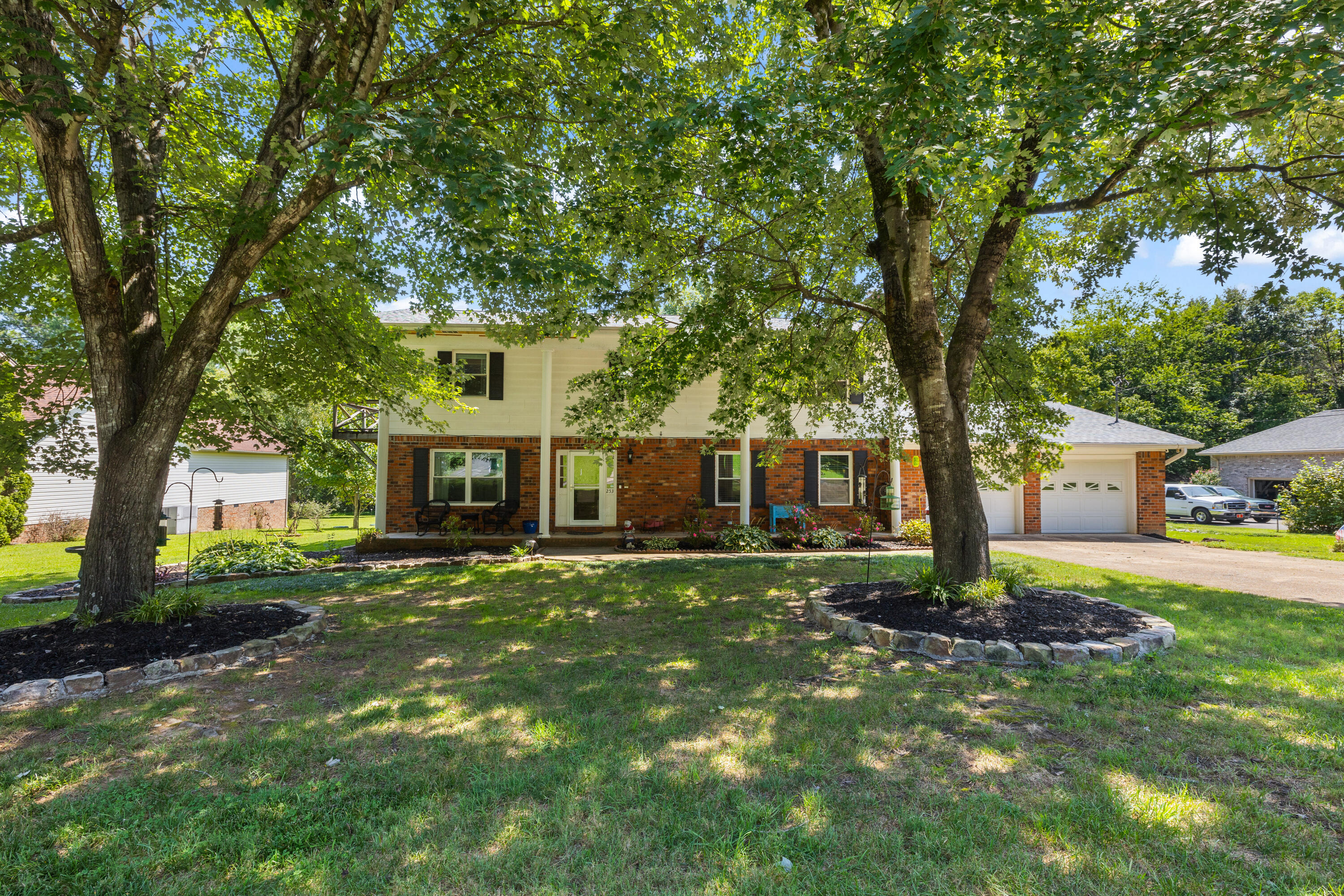 253 Dailey Hill Circle Property Photo 2