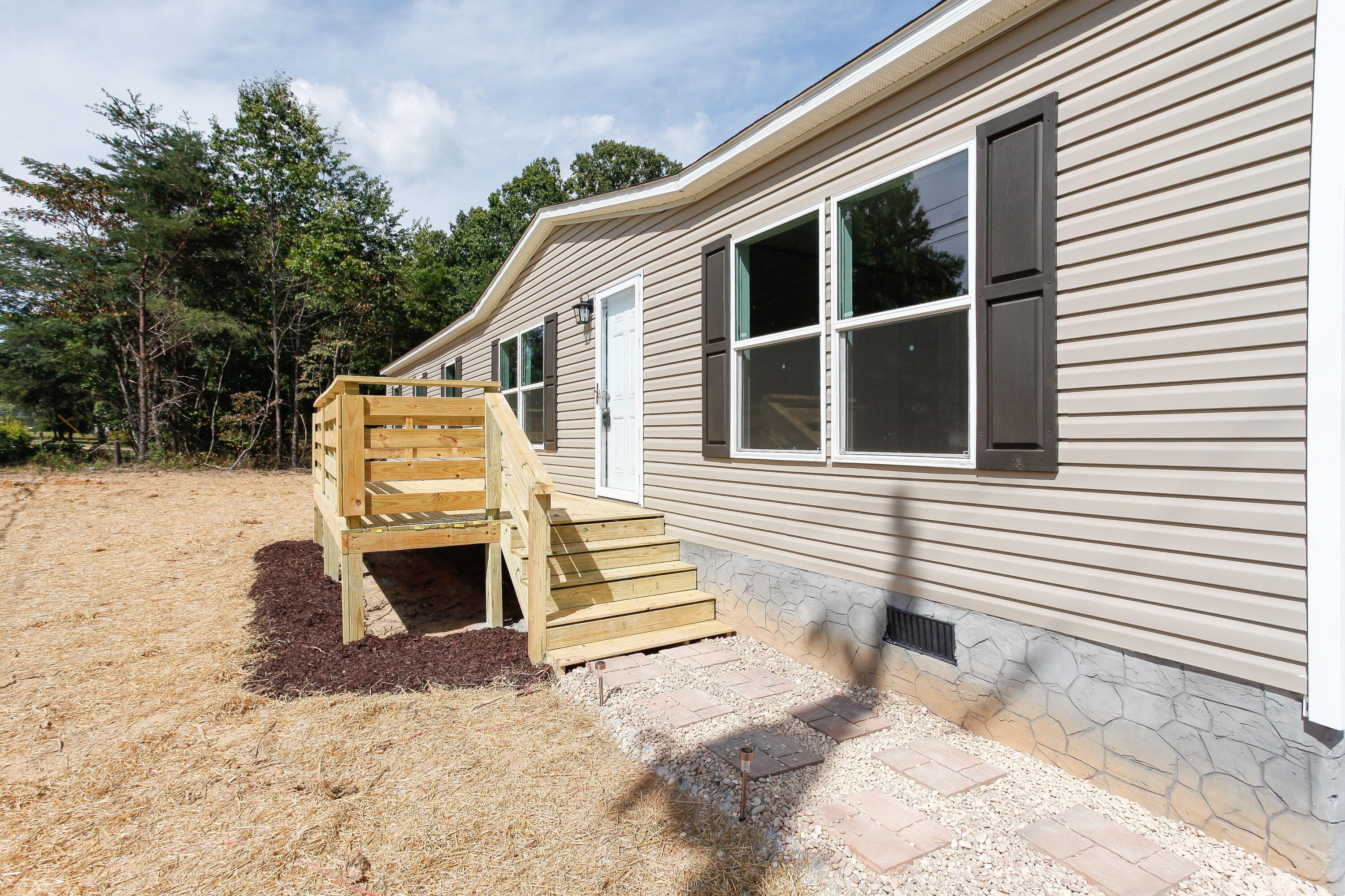 1109 Oliver Drive Property Photo 2