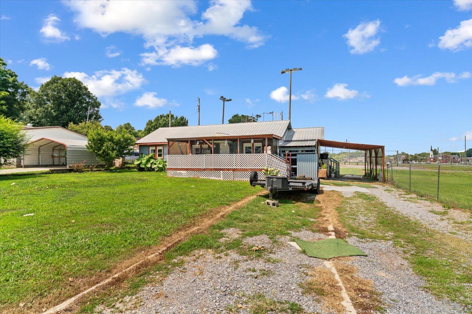 102 Glaze Drive Property Photo 1