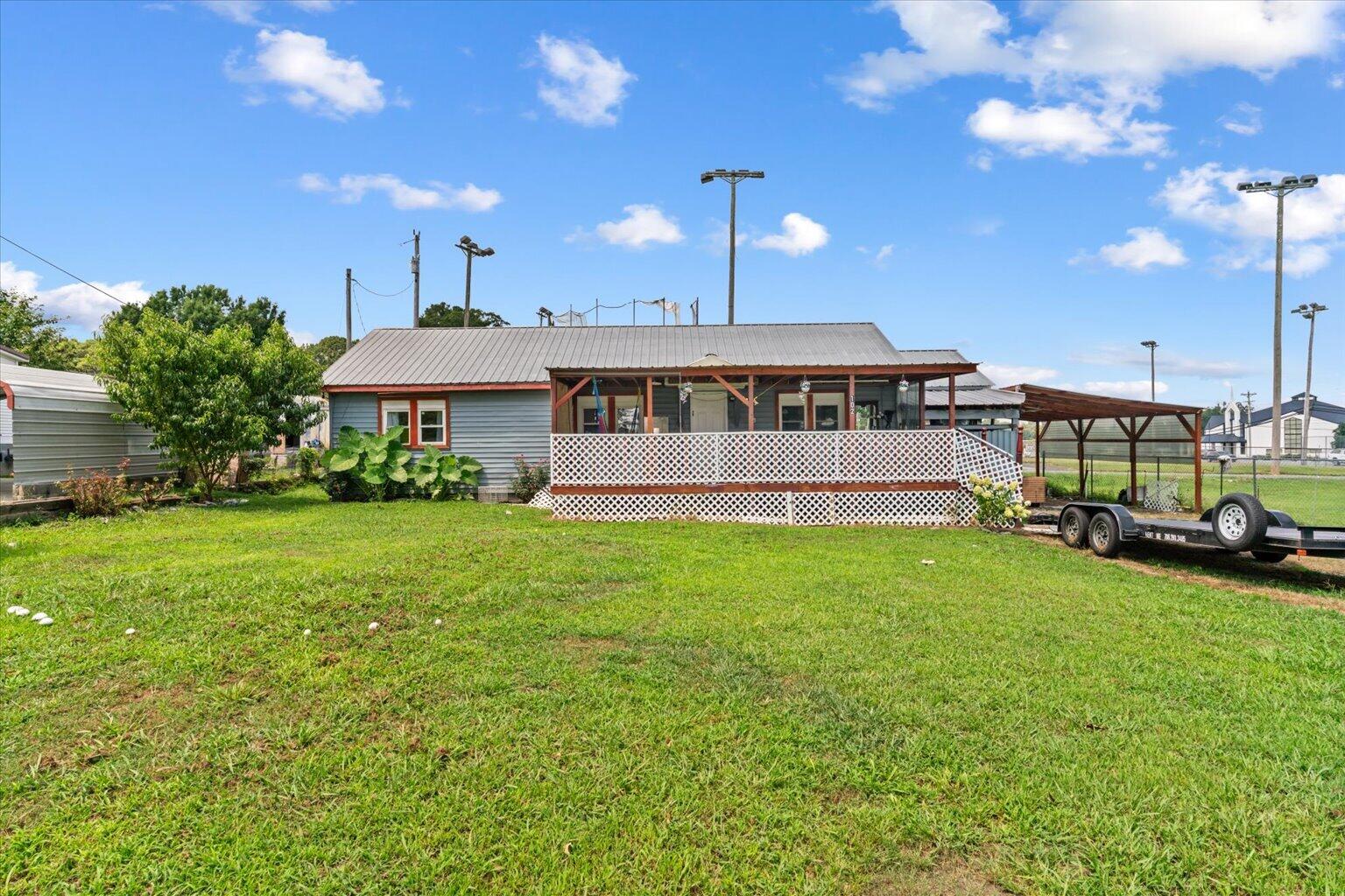 102 Glaze Drive Property Photo 3
