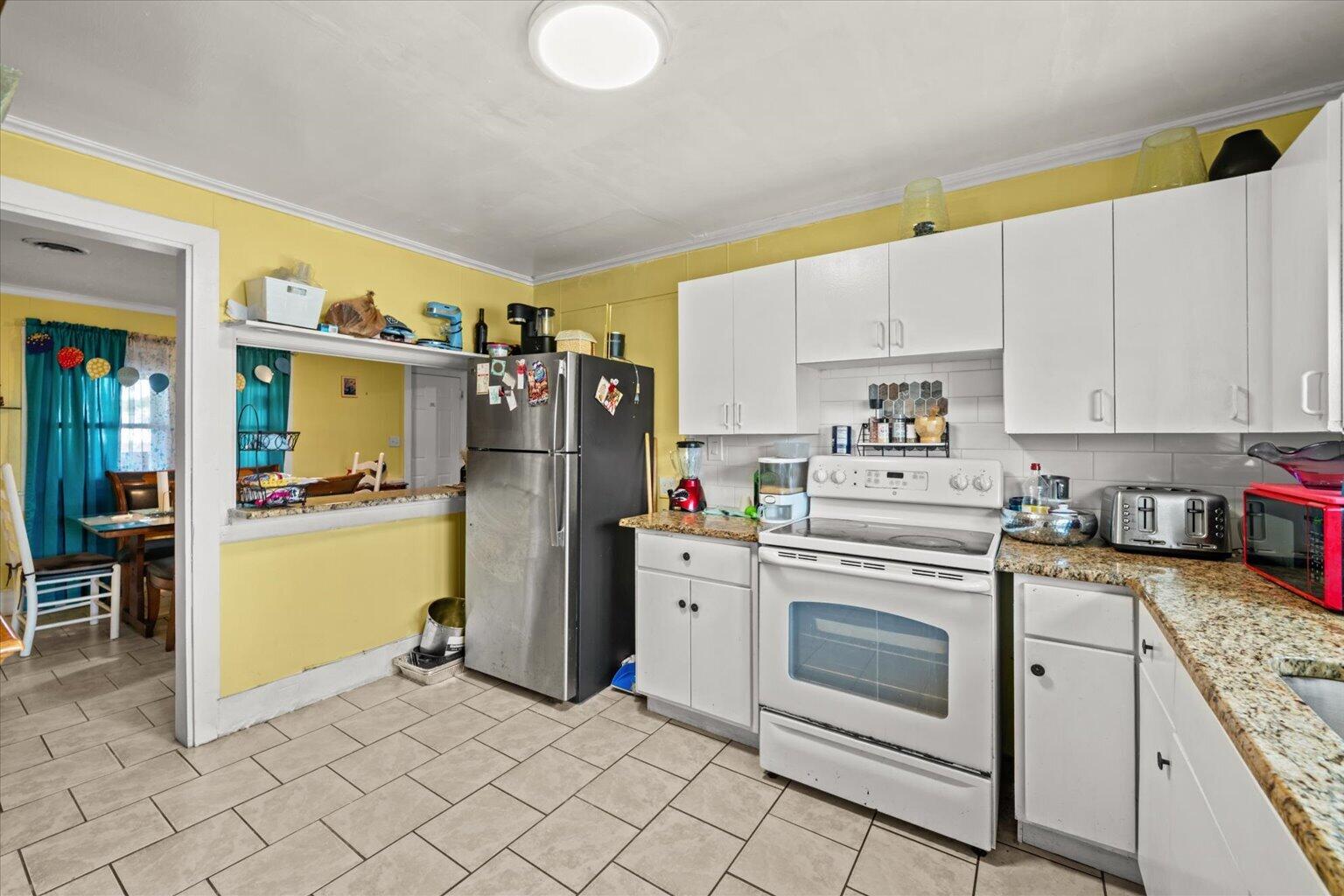 102 Glaze Drive Property Photo 15