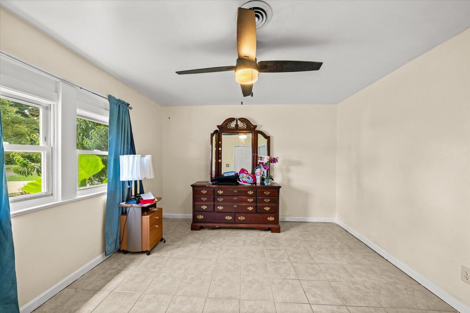 102 Glaze Drive Property Photo 22