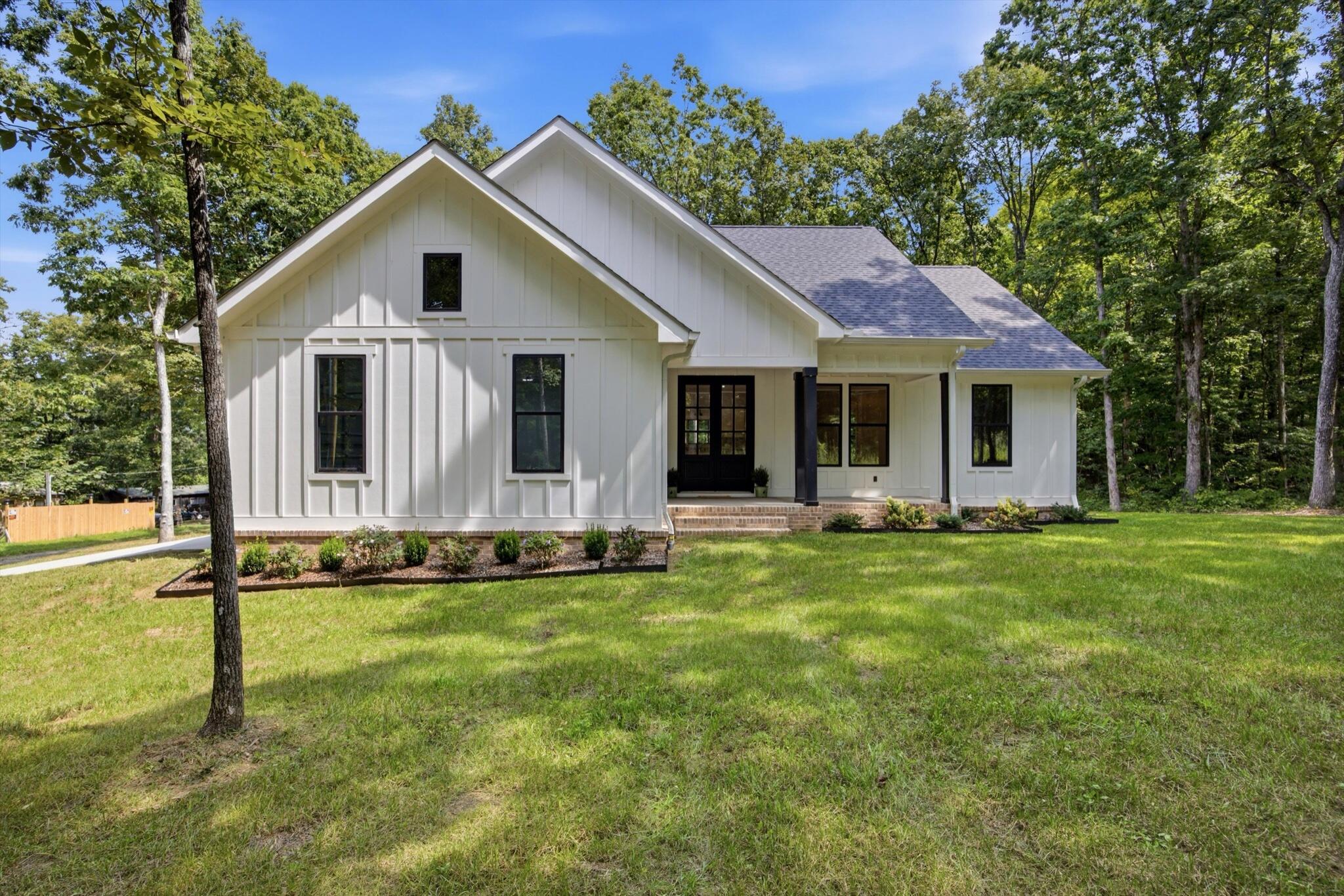 252 Woodland Way Property Photo 1