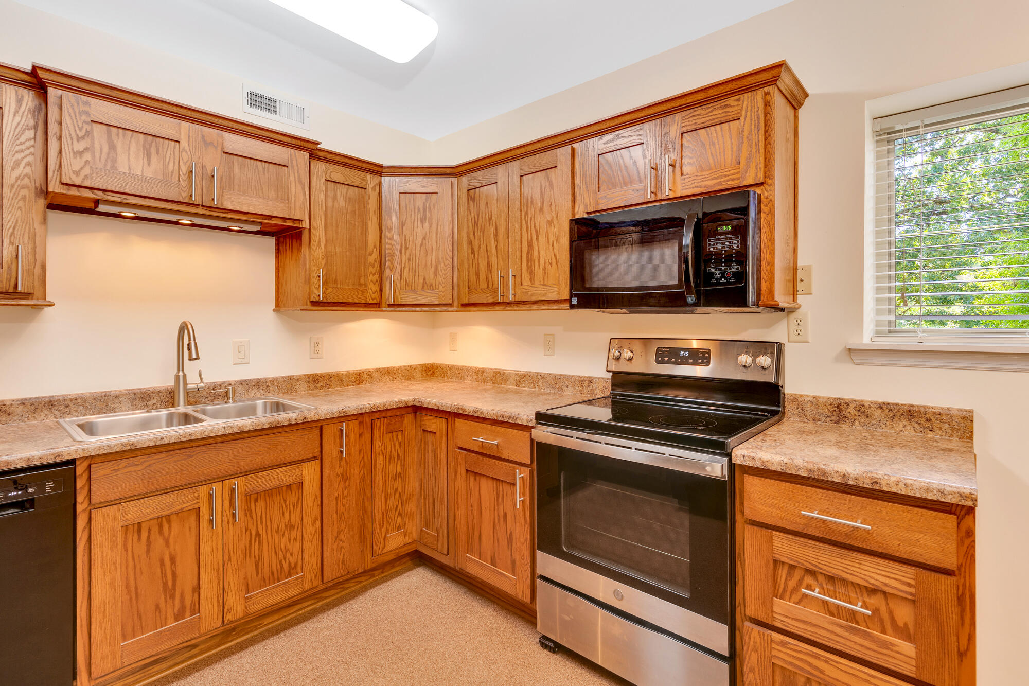 3625 Bennett Road Property Photo 5