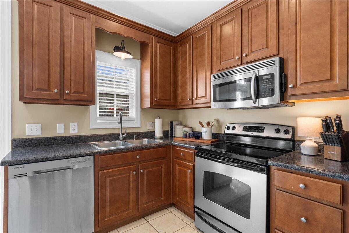 1507 Calloway Drive Property Photo 12