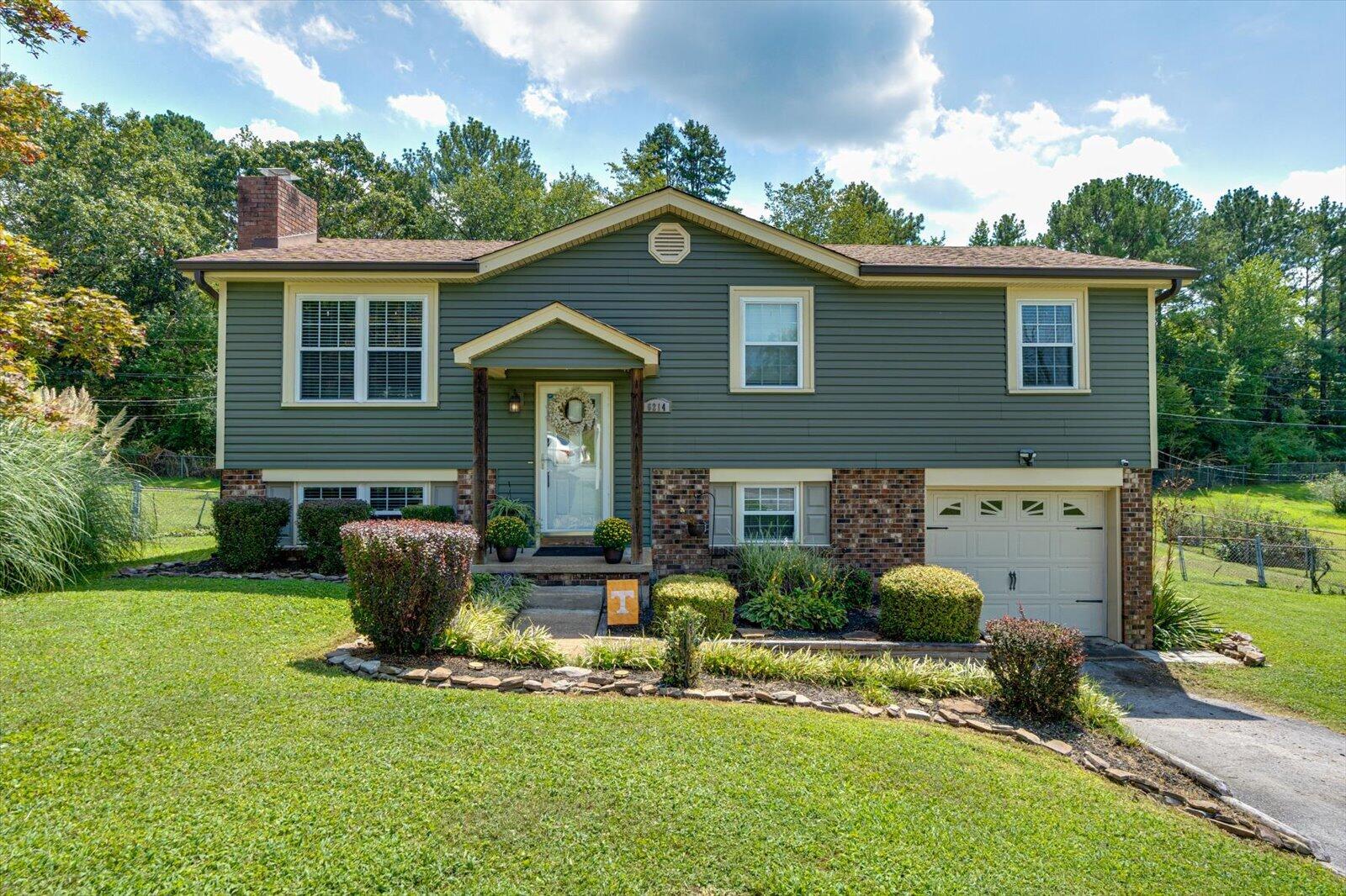 6214 Canoe Lane