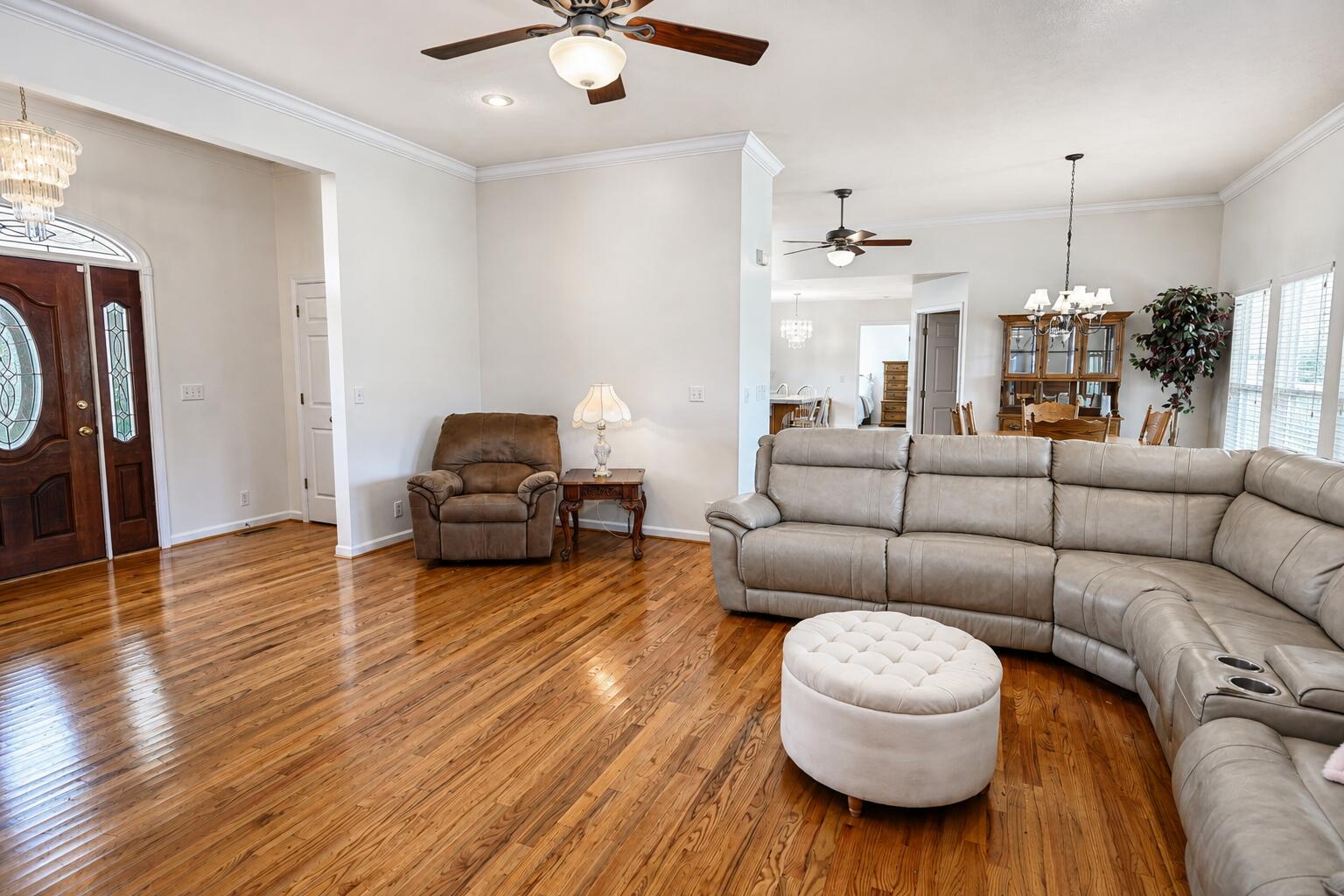 586 Sunset Drive Property Photo 14