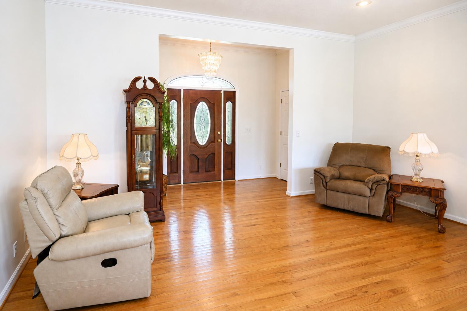 586 Sunset Drive Property Photo 15