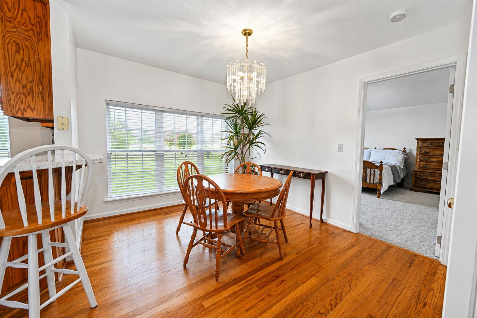586 Sunset Drive Property Photo 18