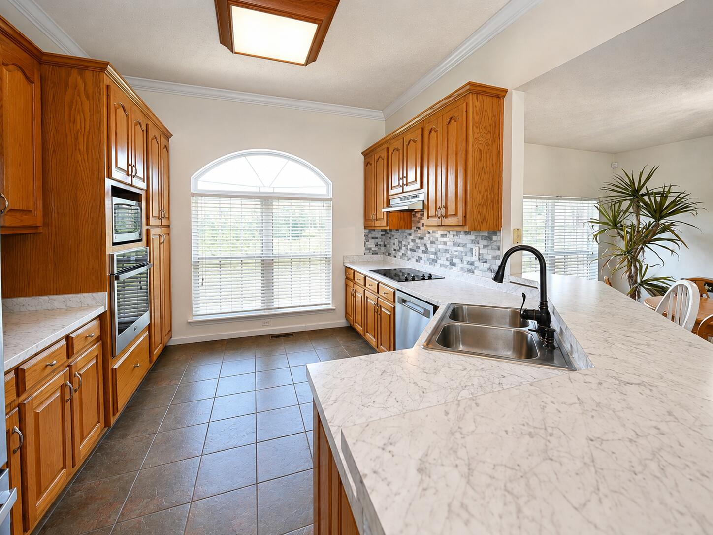 586 Sunset Drive Property Photo 19