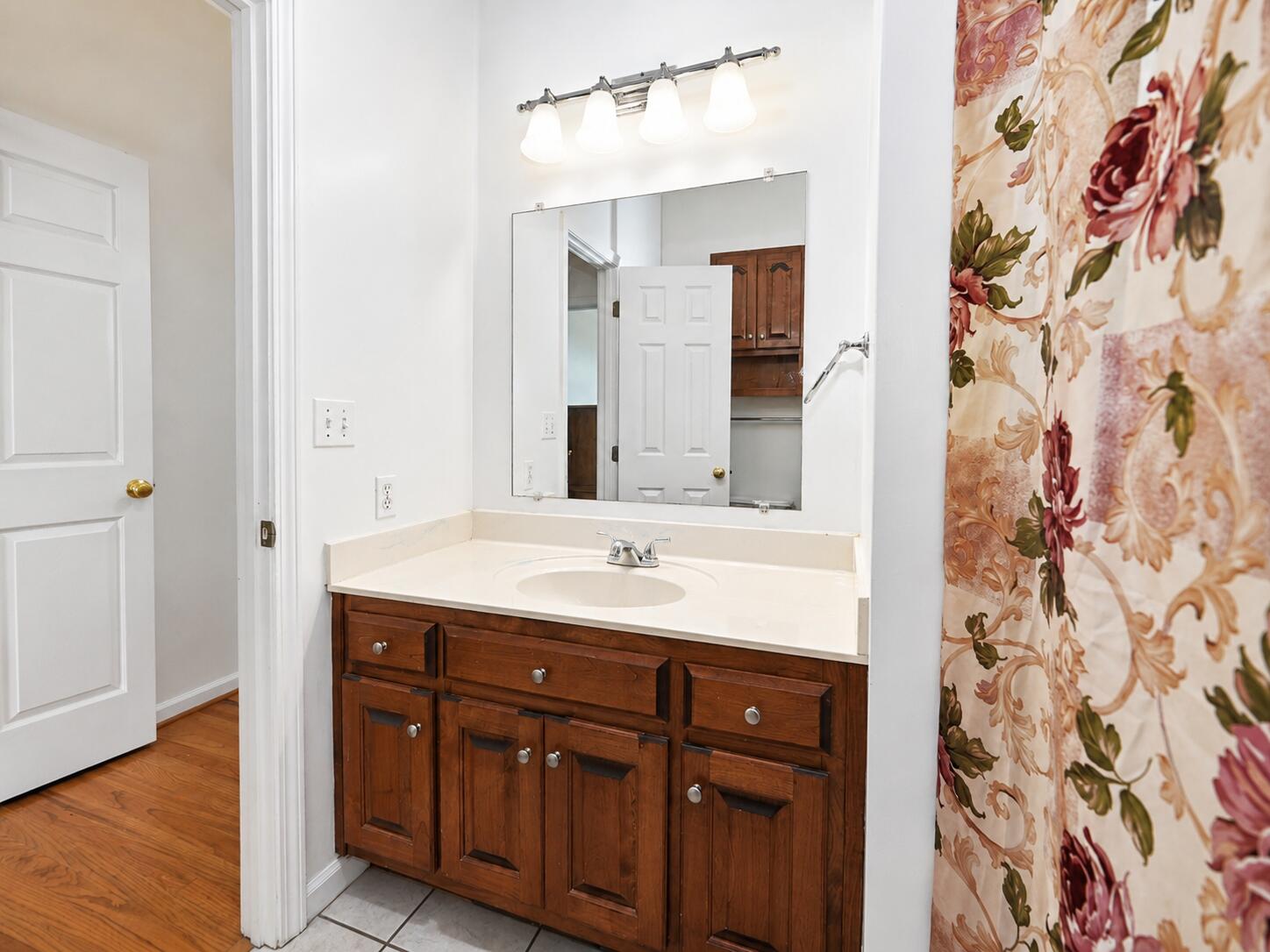 586 Sunset Drive Property Photo 29