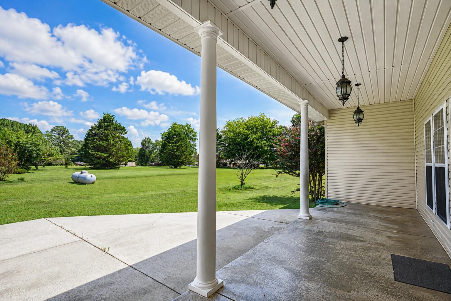 586 Sunset Drive Property Photo 34