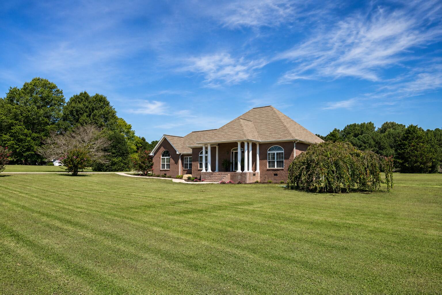586 Sunset Drive Property Photo 37