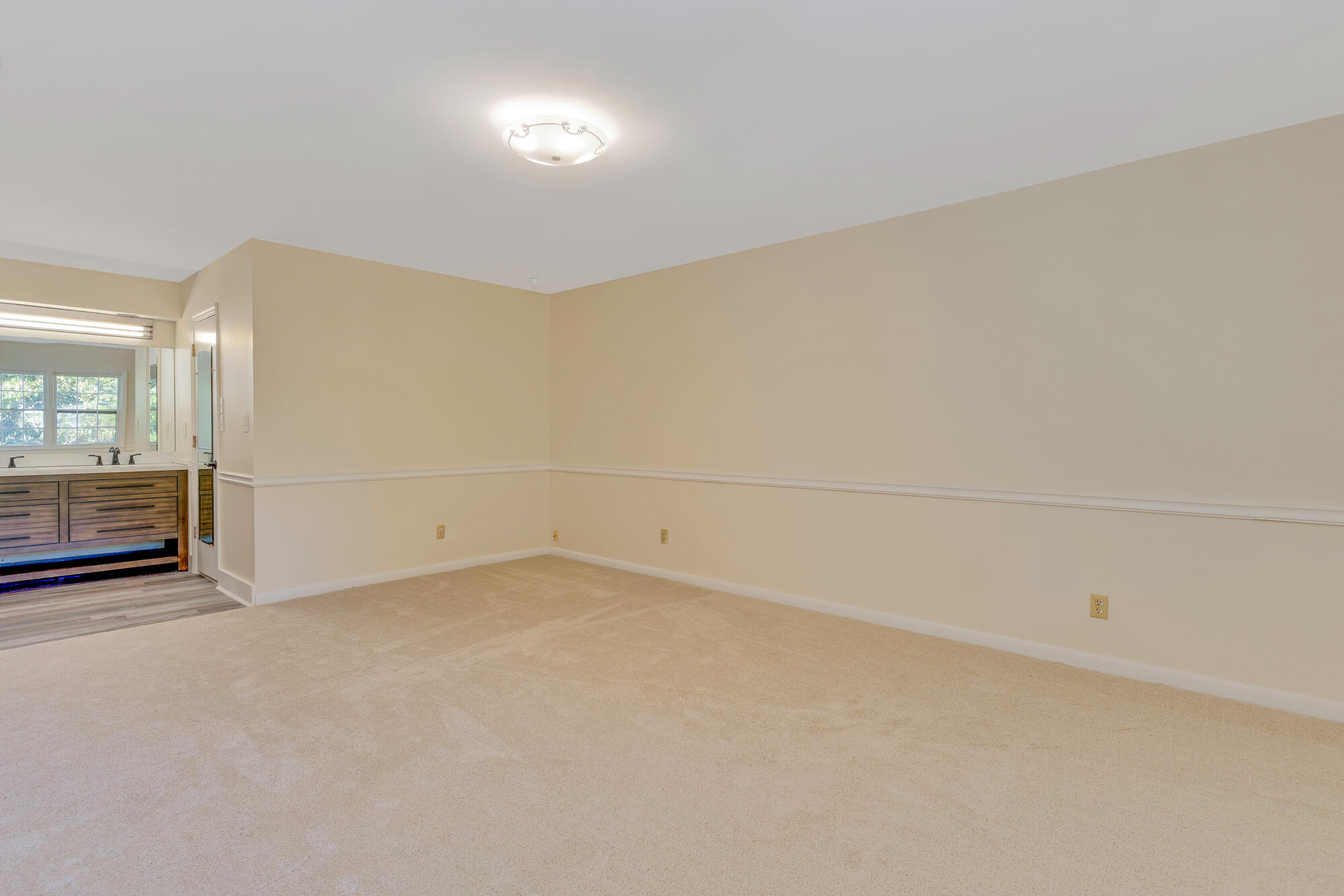 5661 Grayshore Lane Property Photo 24