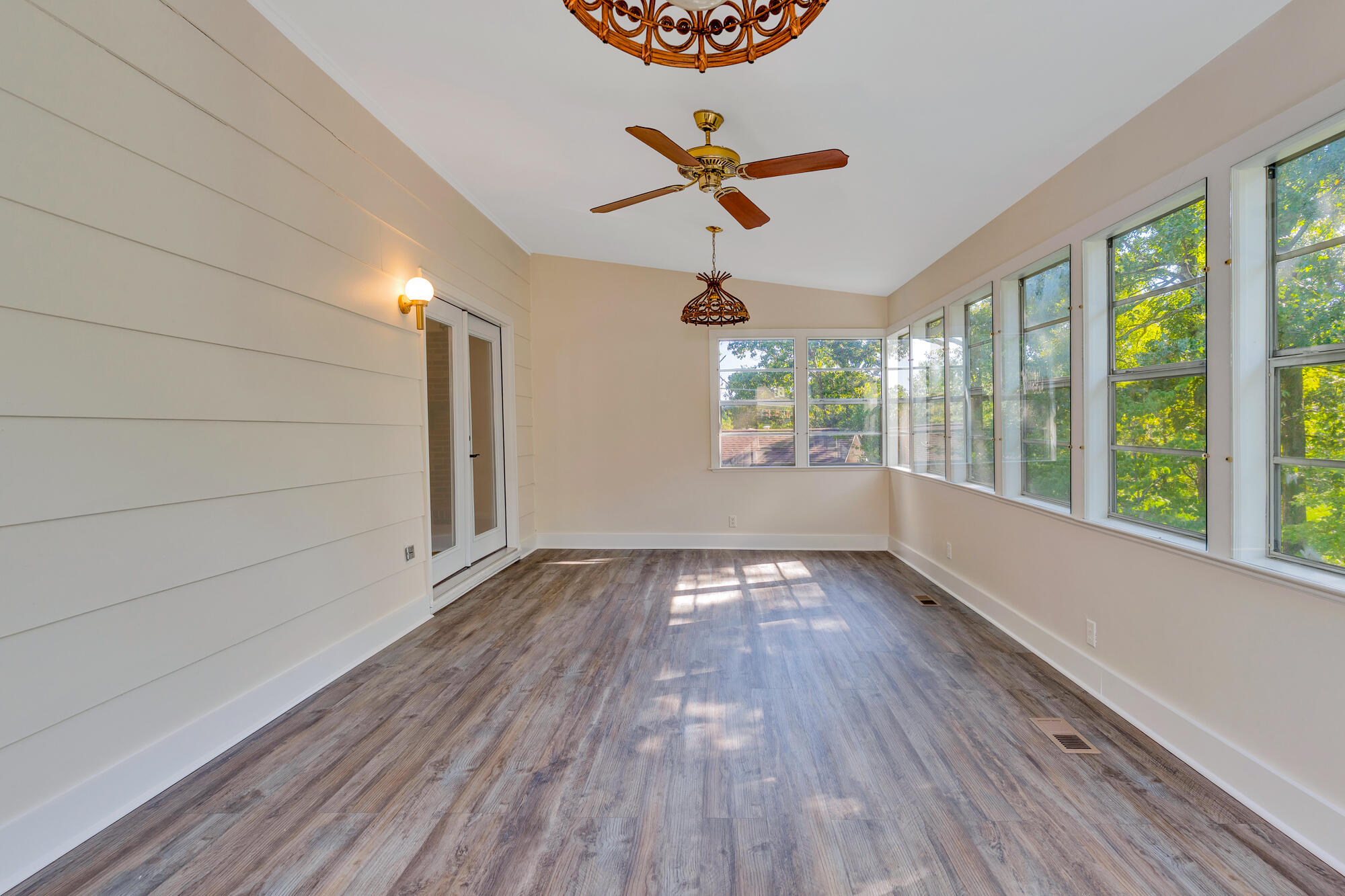 5661 Grayshore Lane Property Photo 26