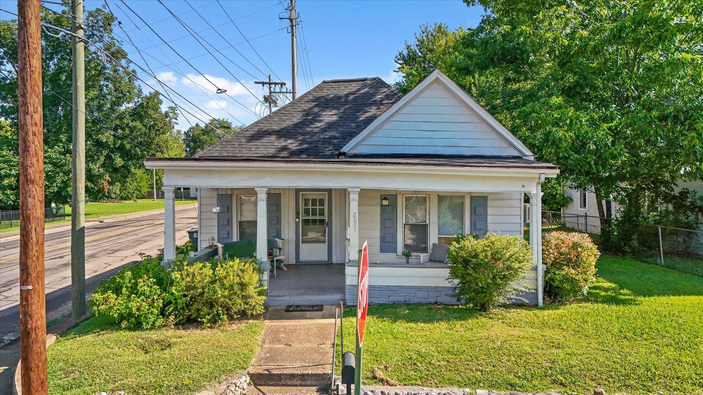 2001 Cooley Street Property Photo 1