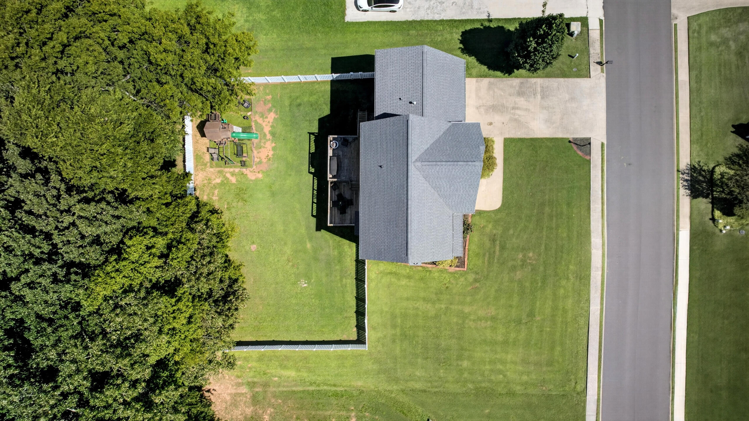 144 Bartlett Circle Ne Property Photo 6
