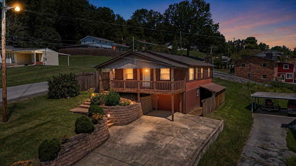 125 Pine Ridge Lane Property Photo 1