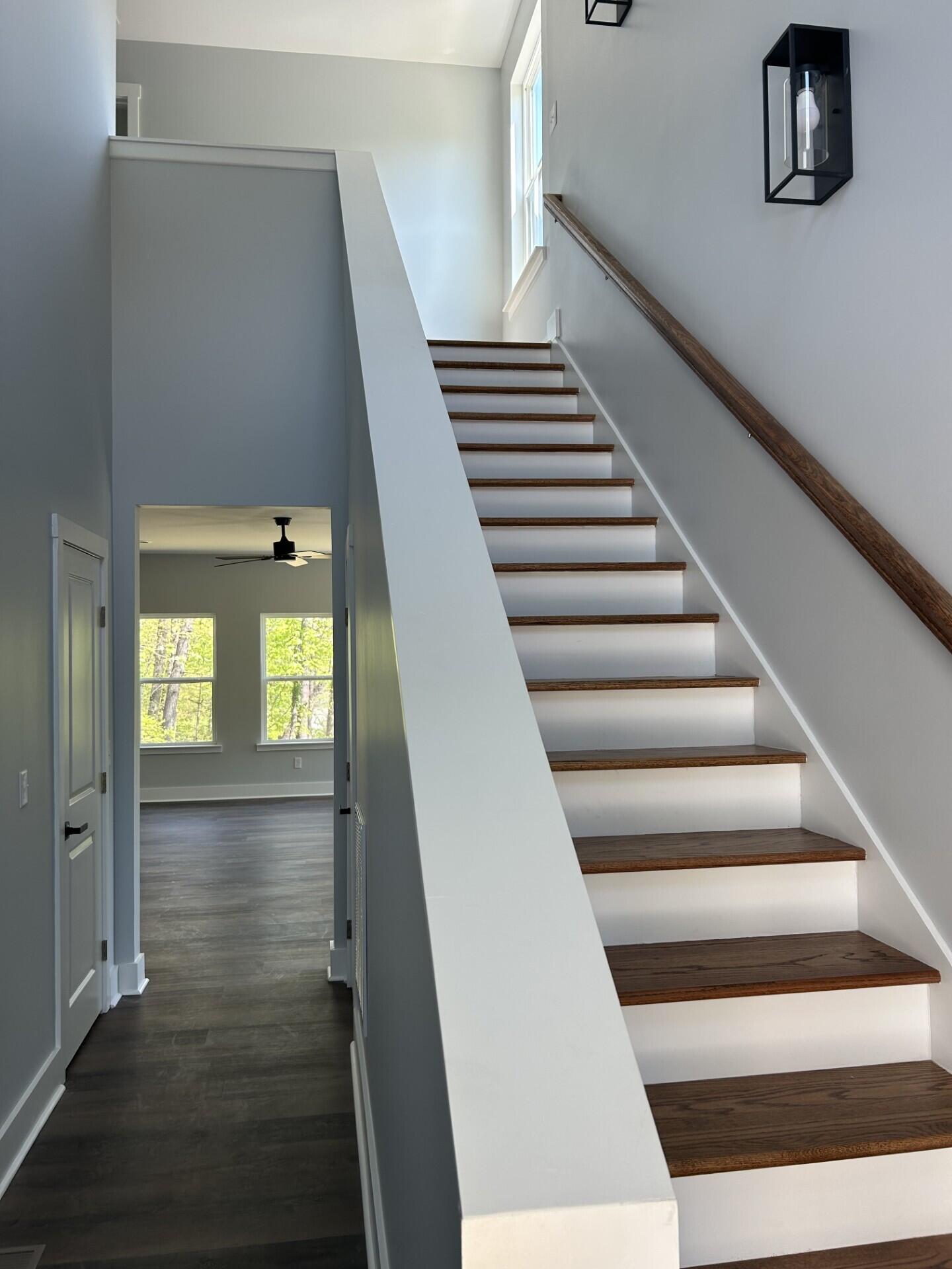 539 Tree Top Lane Property Photo 2