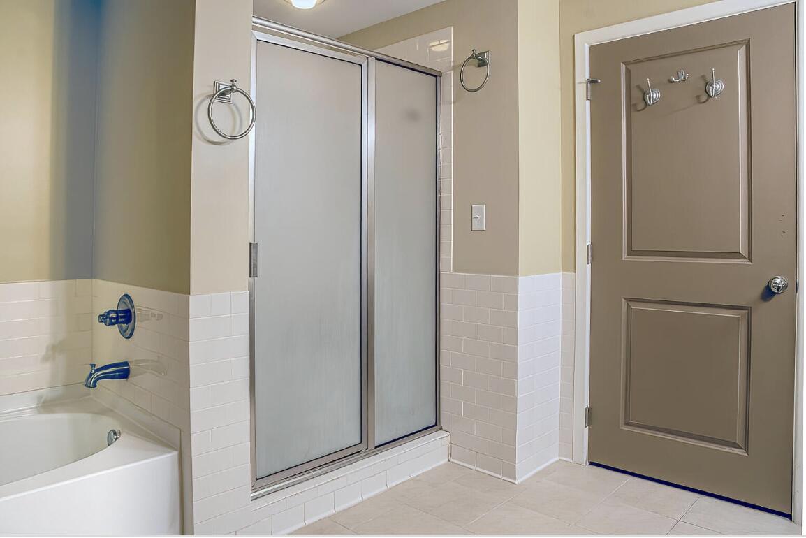 1541622 Property Photo 10