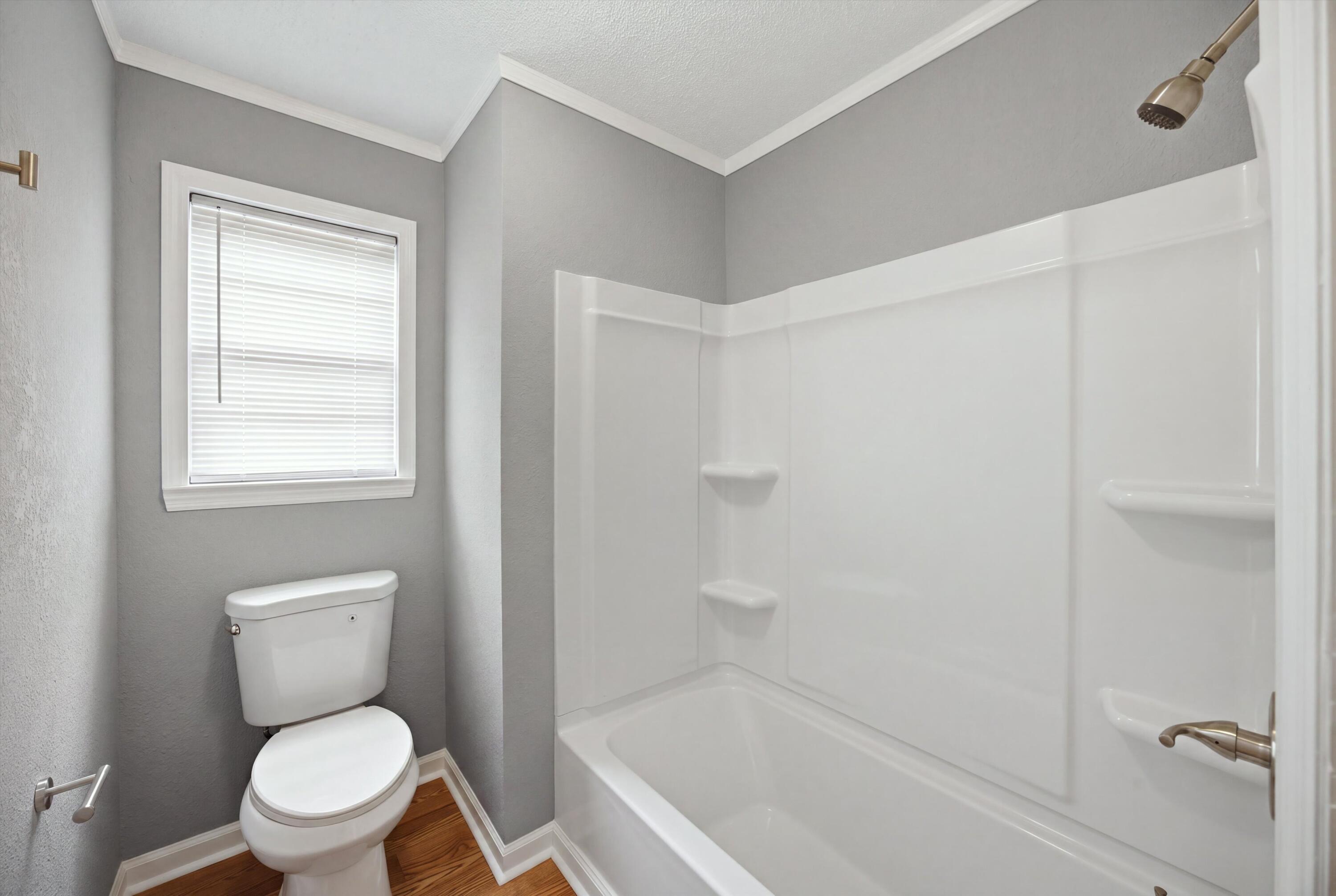 1032 Hillcrest Road Property Photo 12