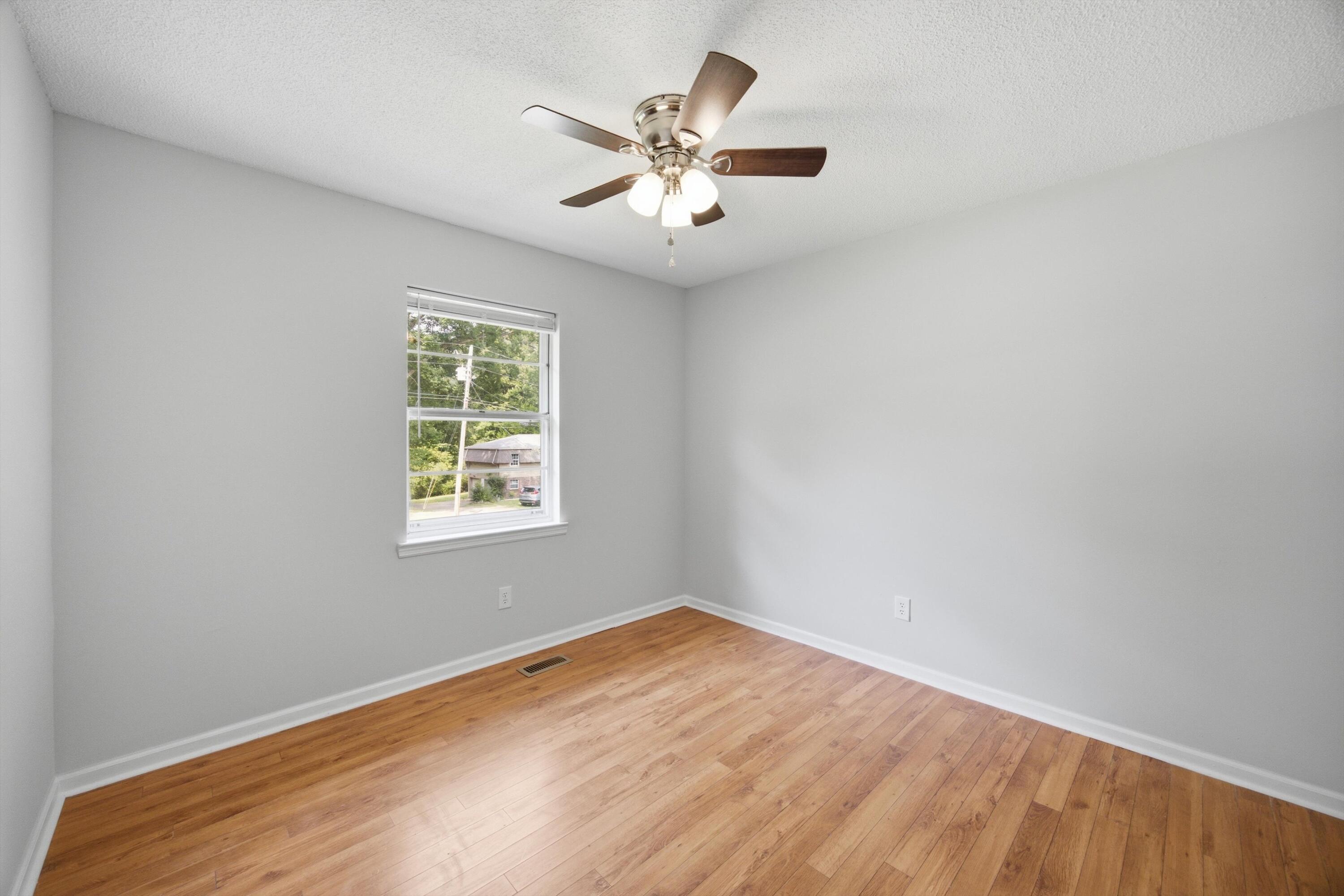 1032 Hillcrest Road Property Photo 22