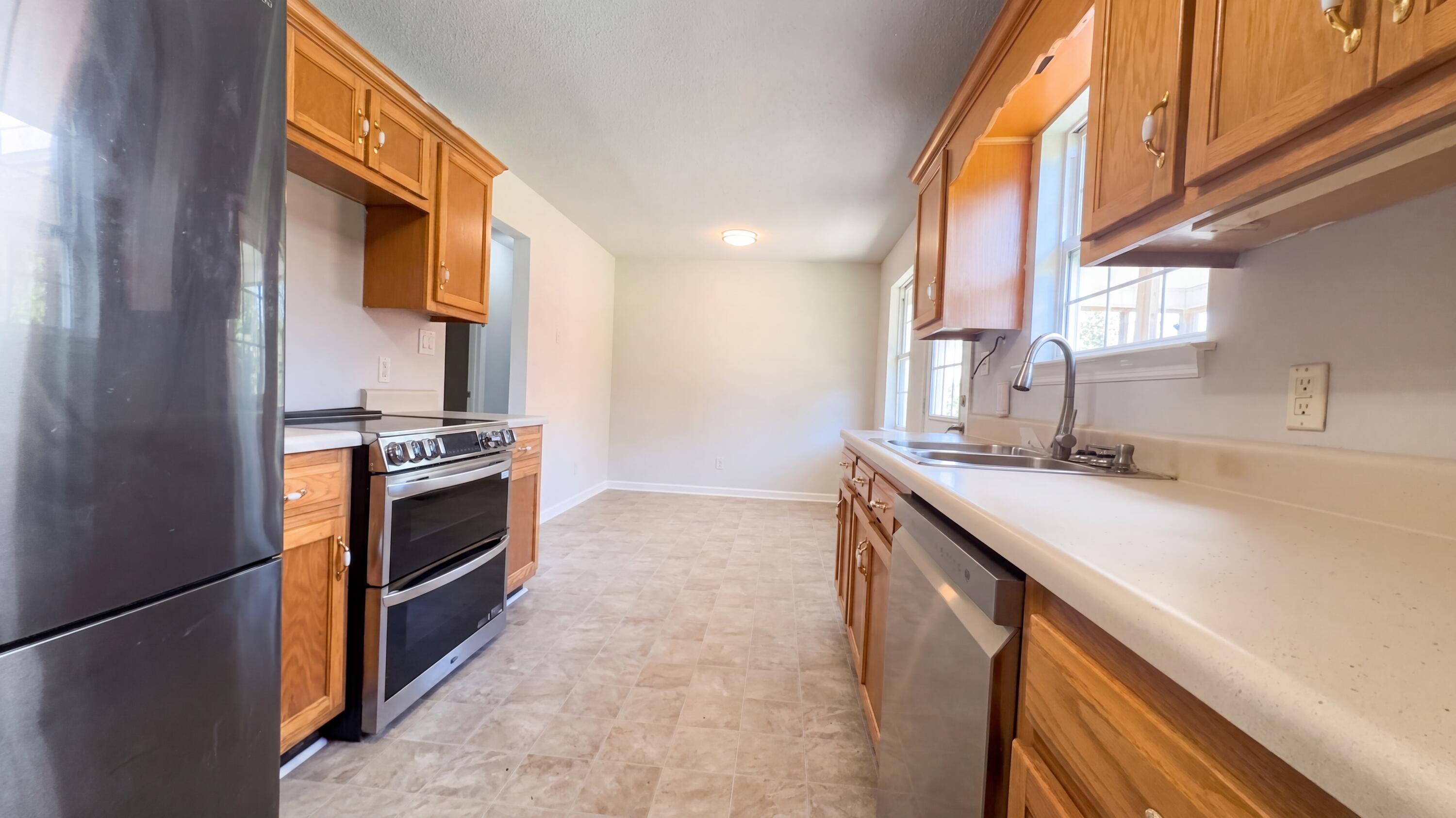 165 Pinewood Drive Property Photo 2