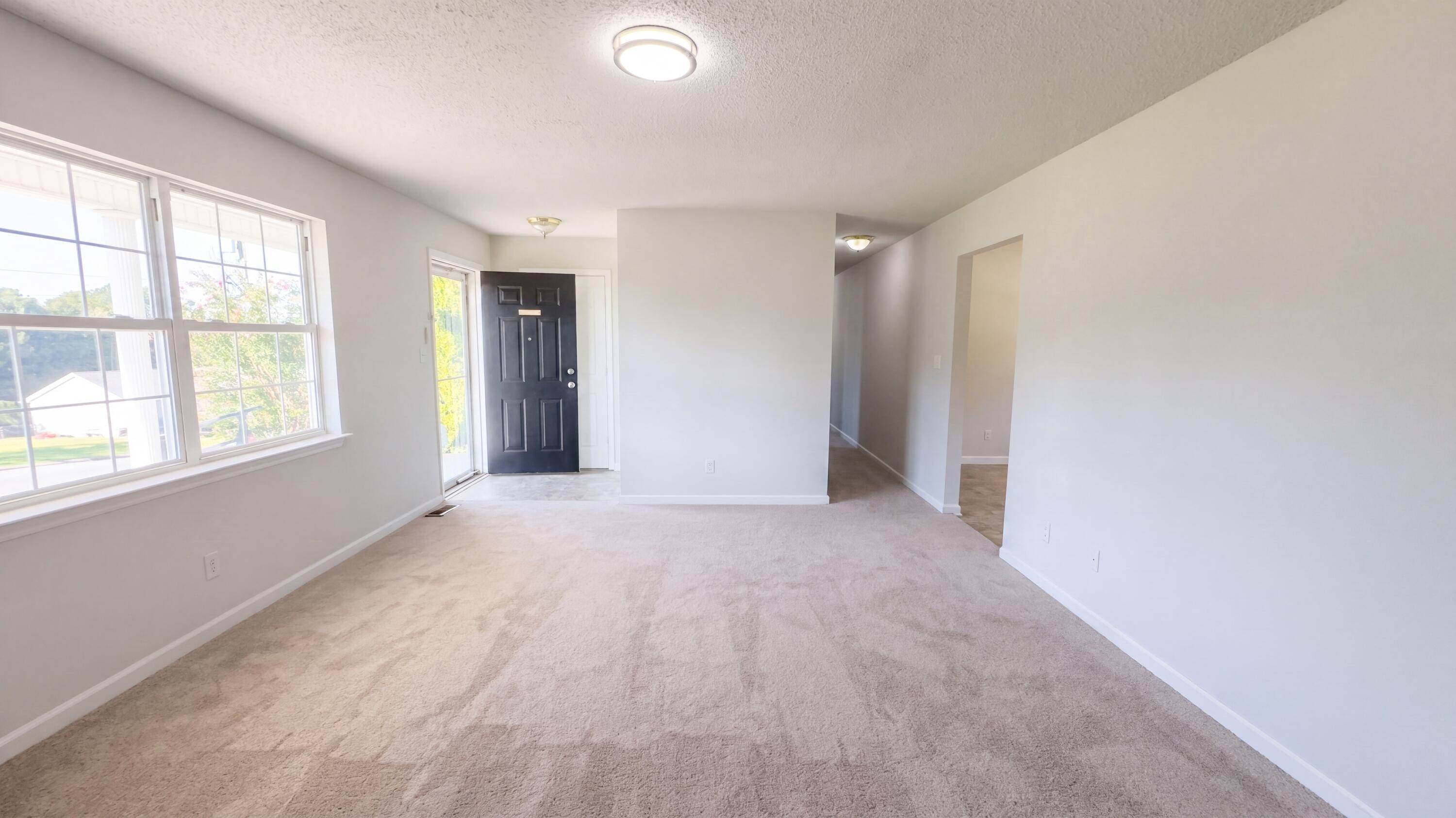 165 Pinewood Drive Property Photo 3