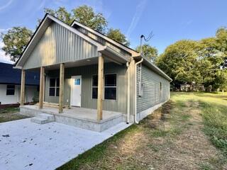406 Hall Street Property Photo 1