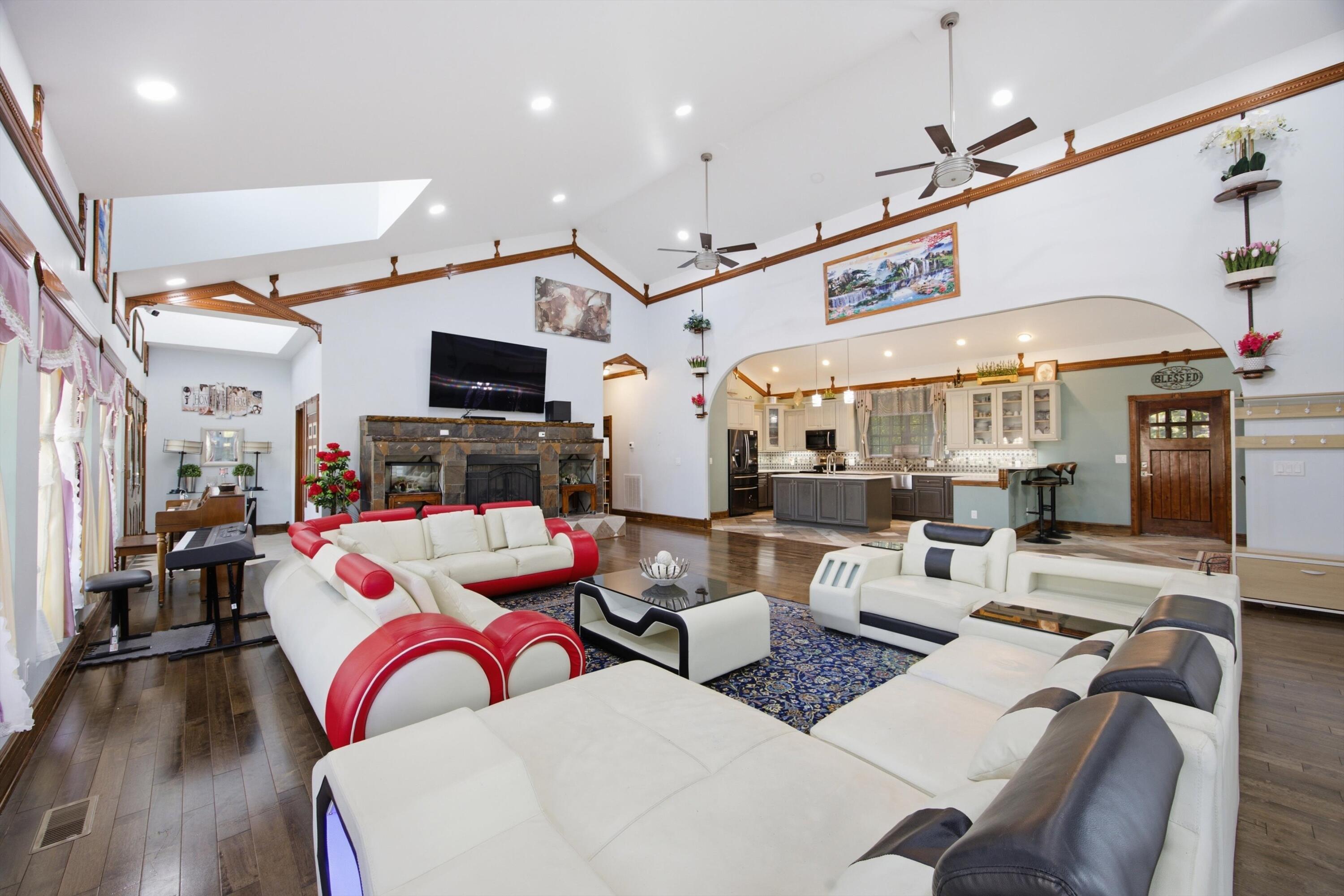 1541791 Property Photo 11