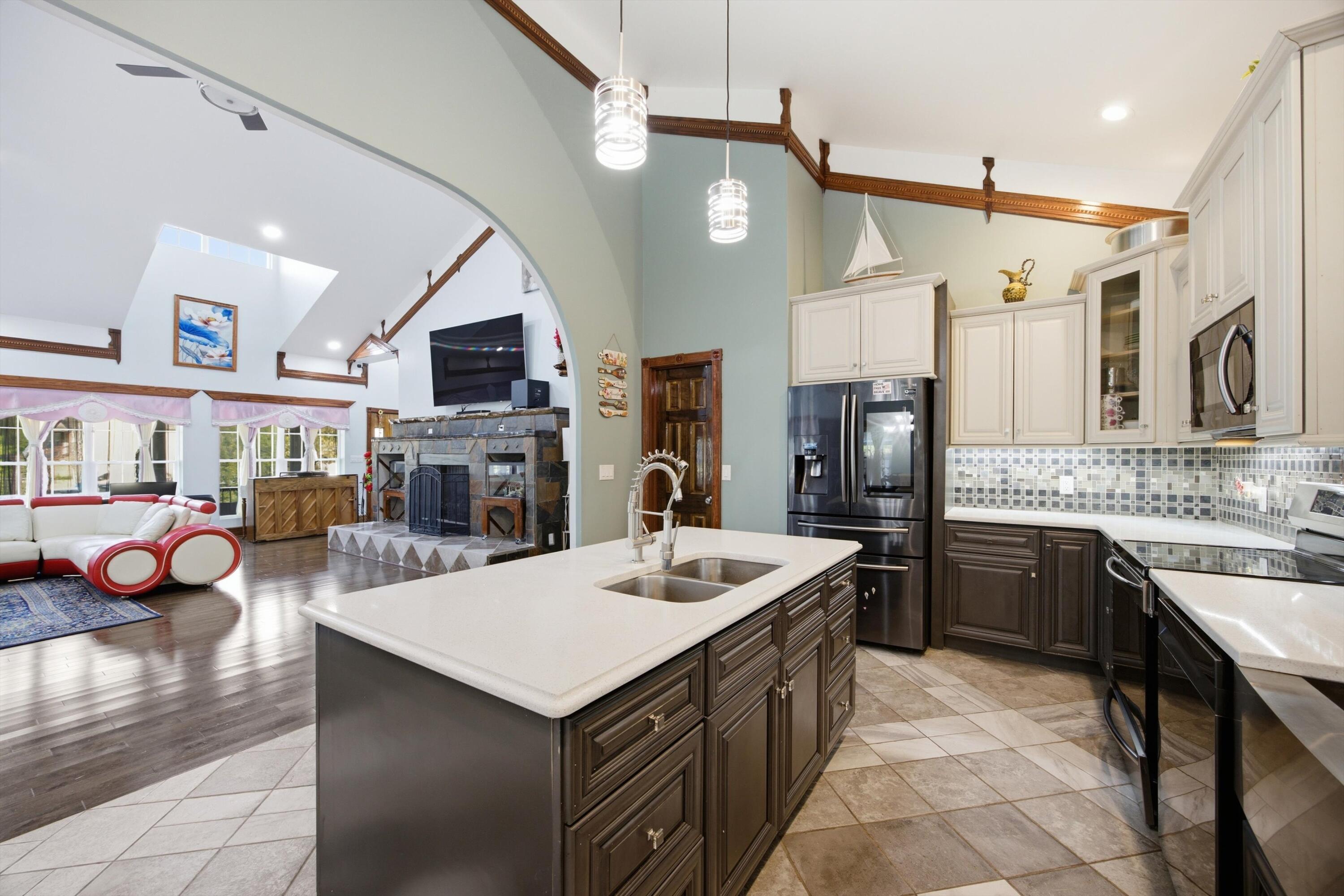 1541791 Property Photo 15