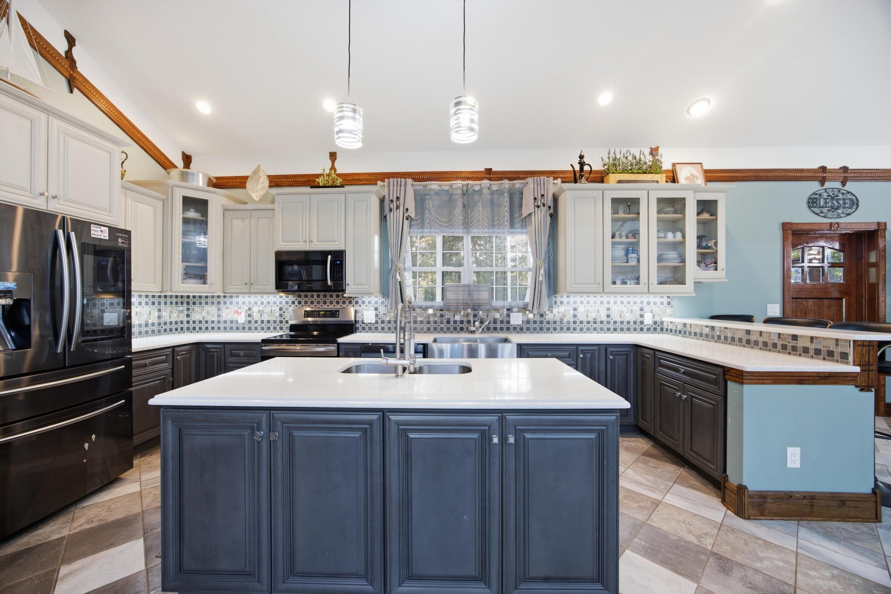 1541791 Property Photo 16