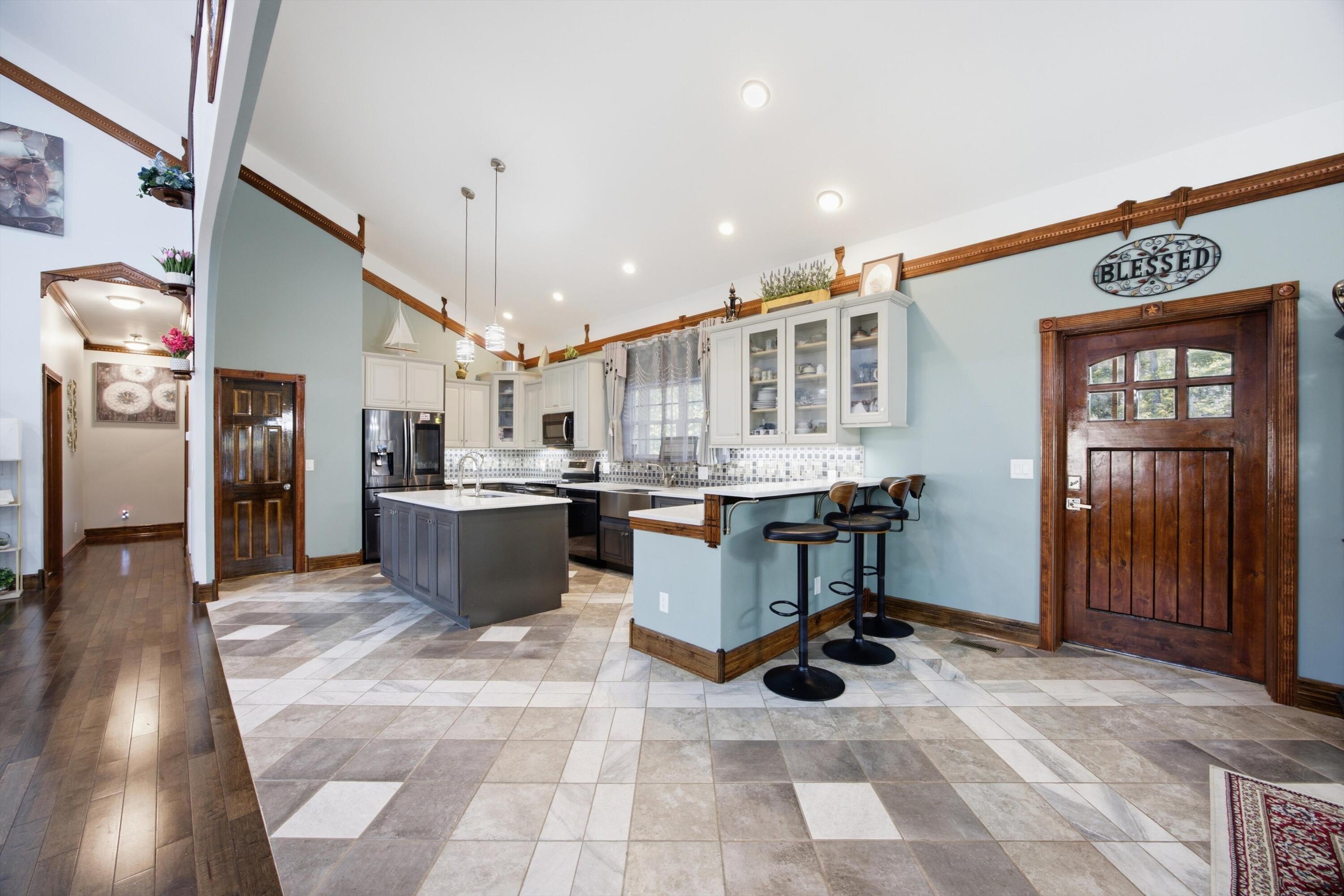 1541791 Property Photo 17