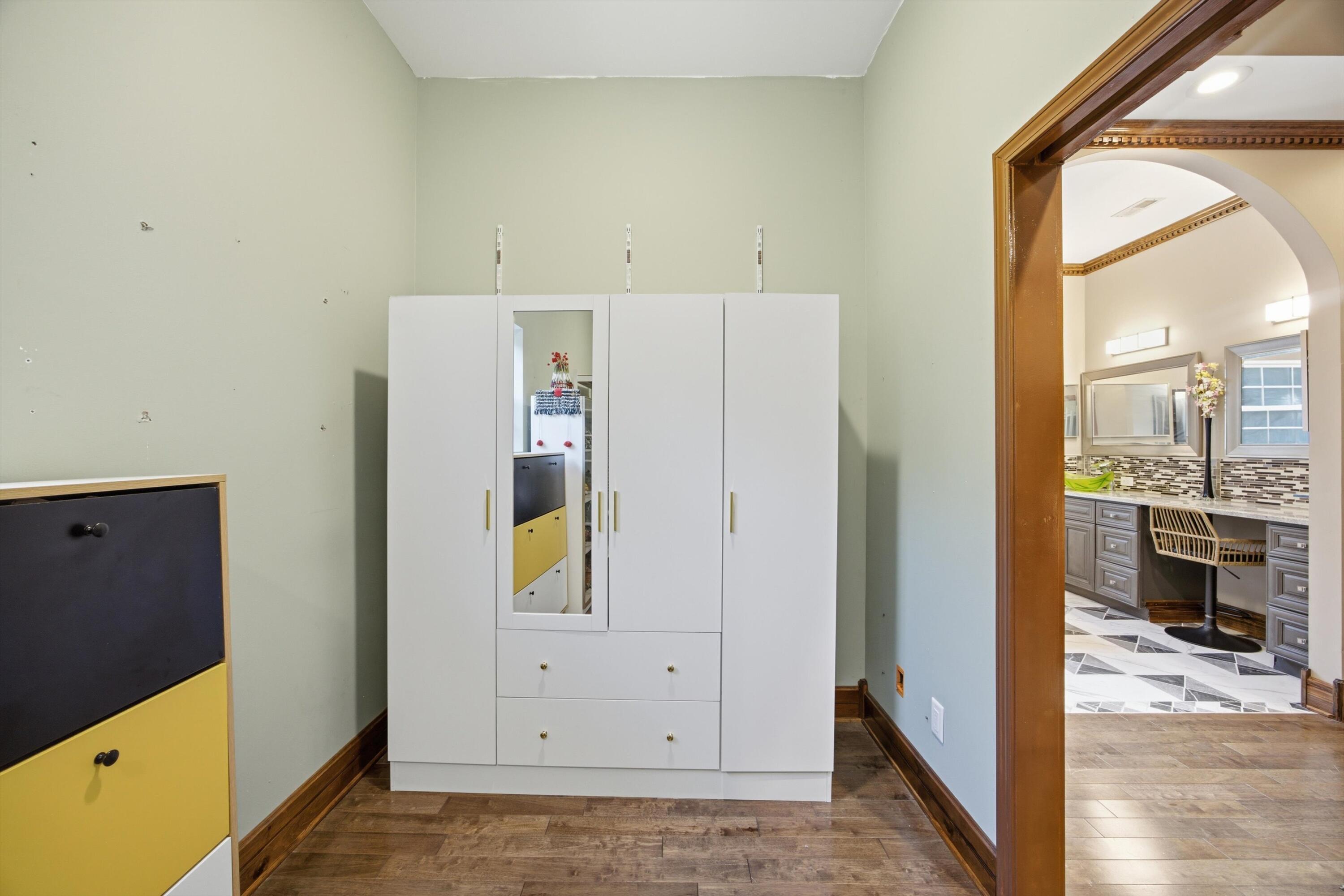 1541791 Property Photo 24