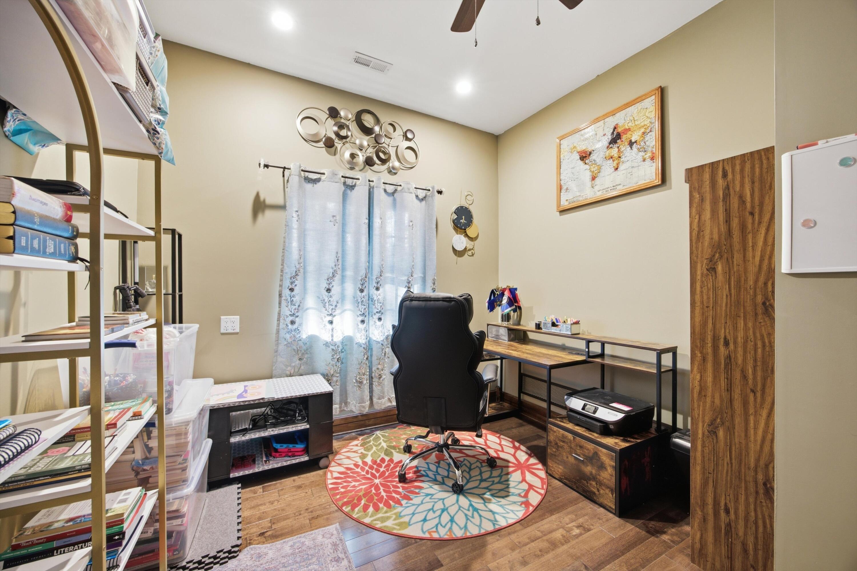 1541791 Property Photo 26