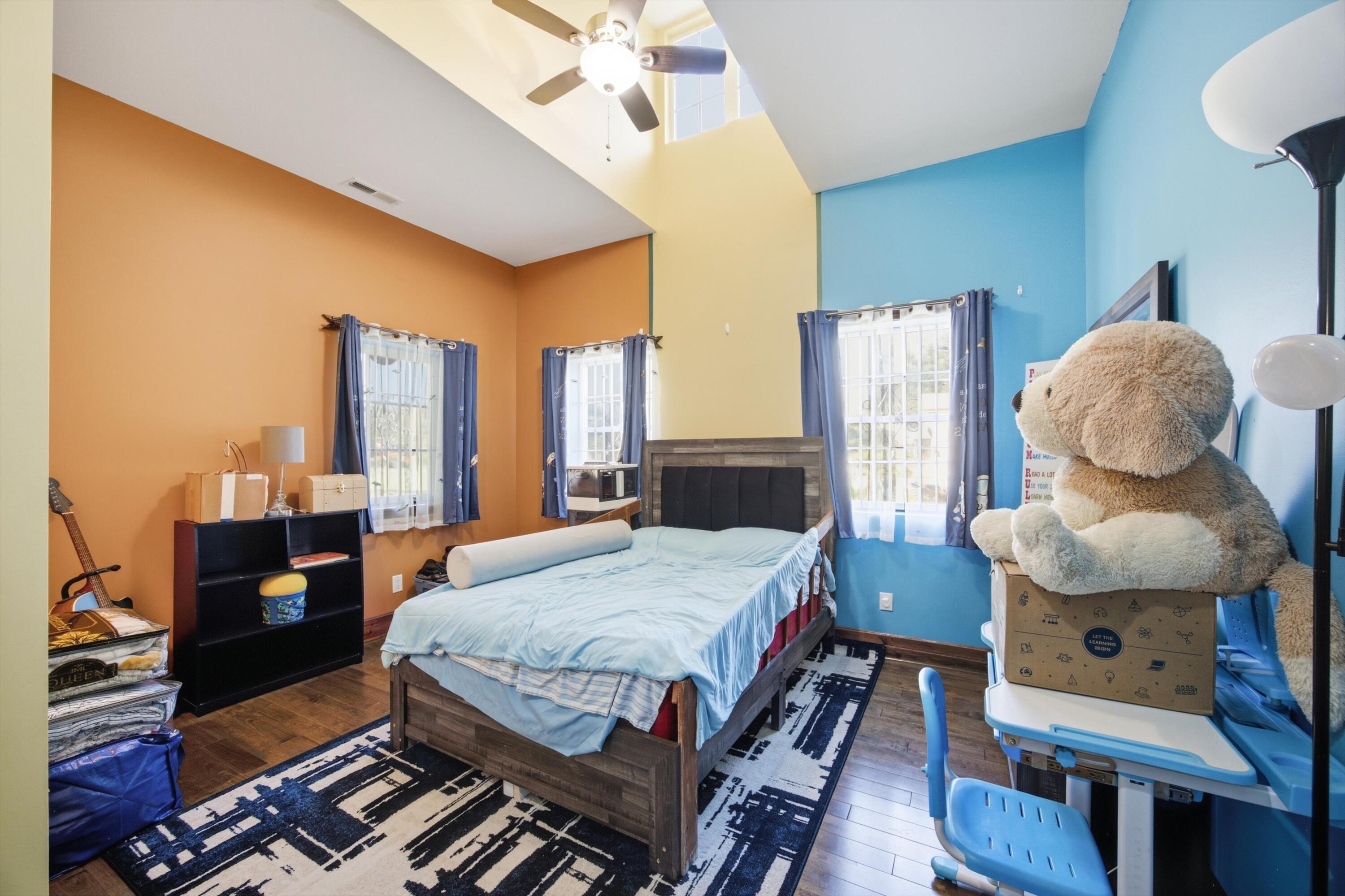 1541791 Property Photo 28