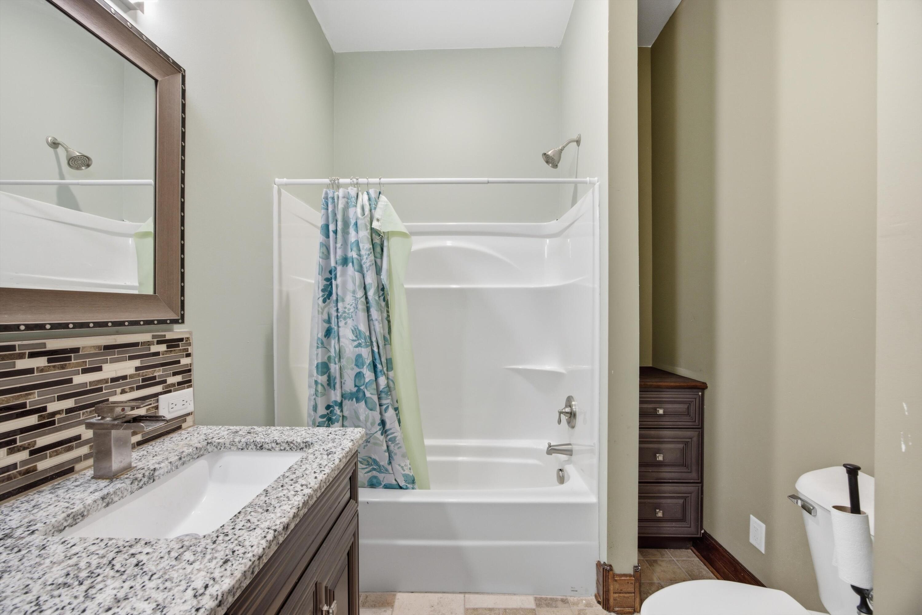 1541791 Property Photo 31
