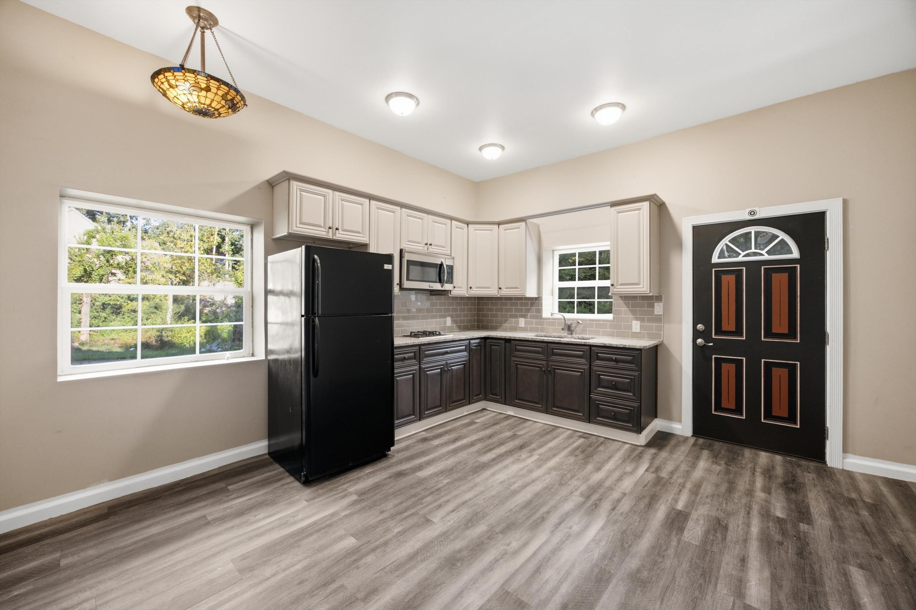 1541791 Property Photo 36