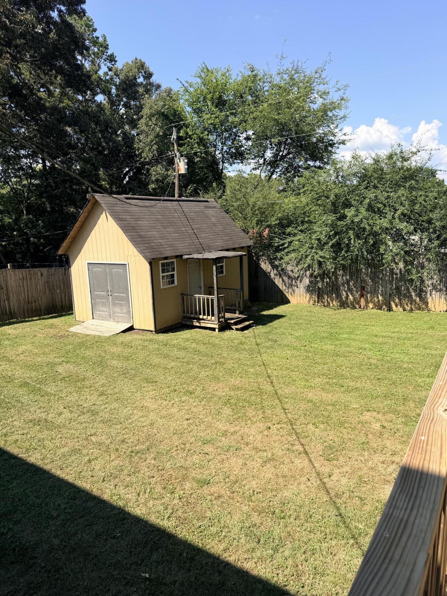 1627 Roberson Road Property Photo 3