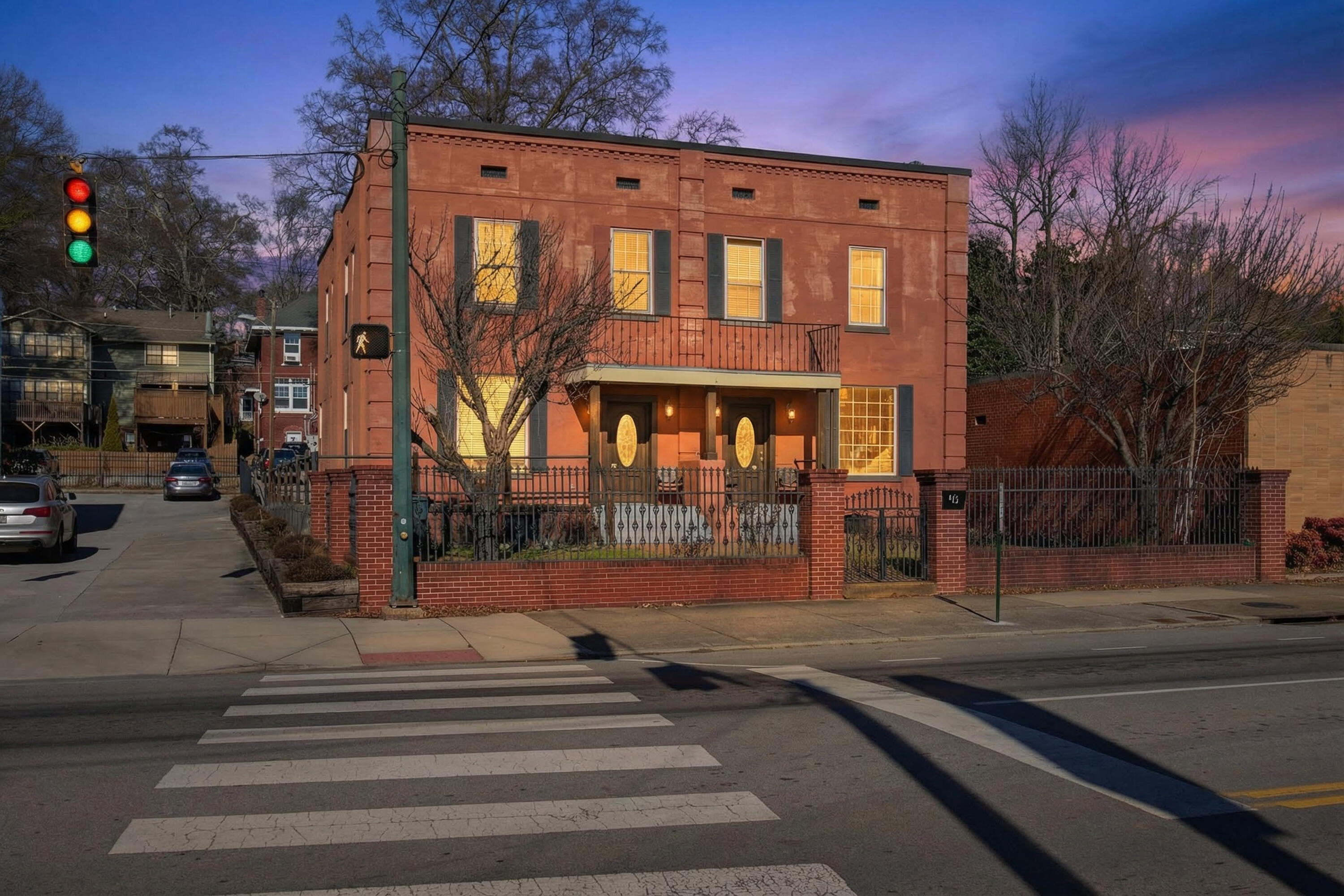 823 Mccallie Avenue Property Photo 1