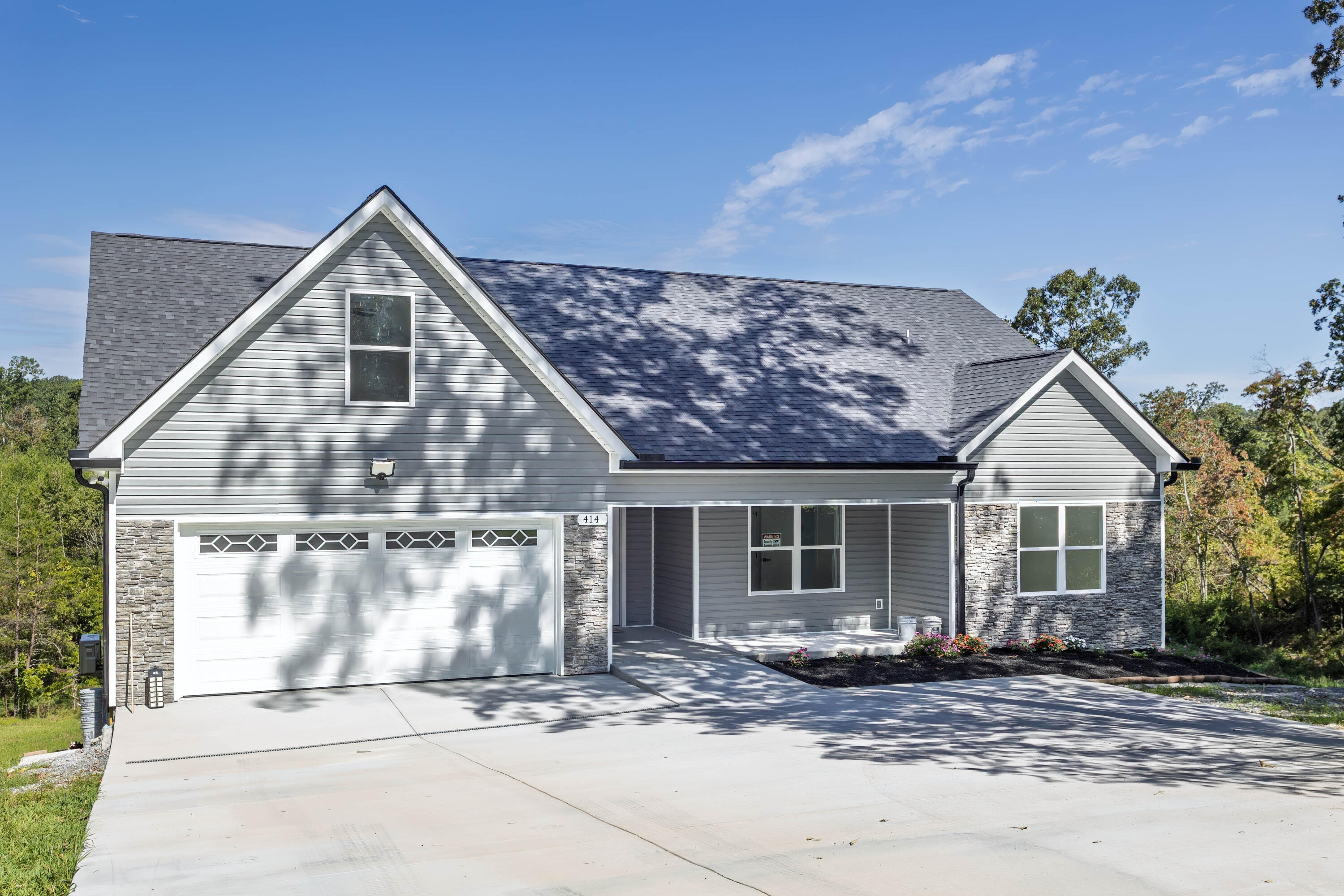 414 Windy Ridge Drive Property Photo 1