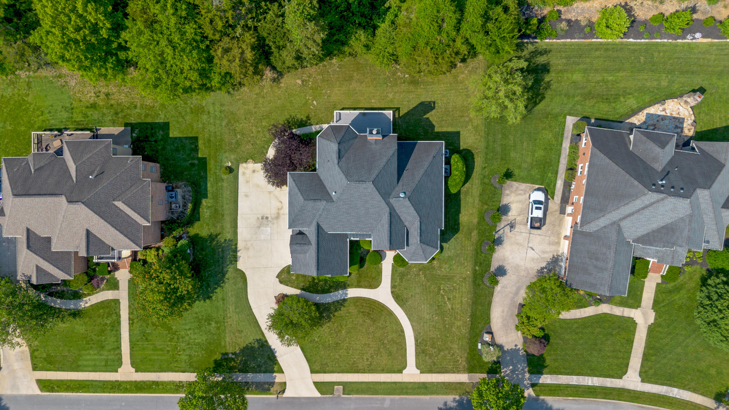9713 Windrose Circle Property Photo 15