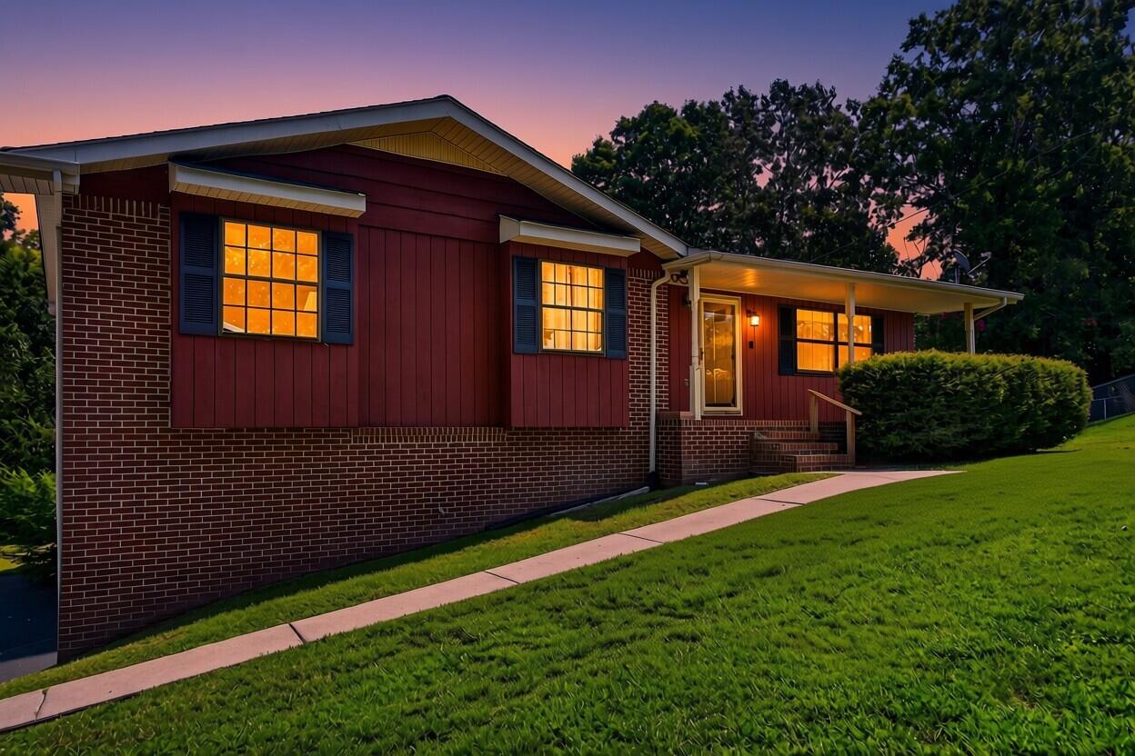774 Brownwood Circle Property Photo 4