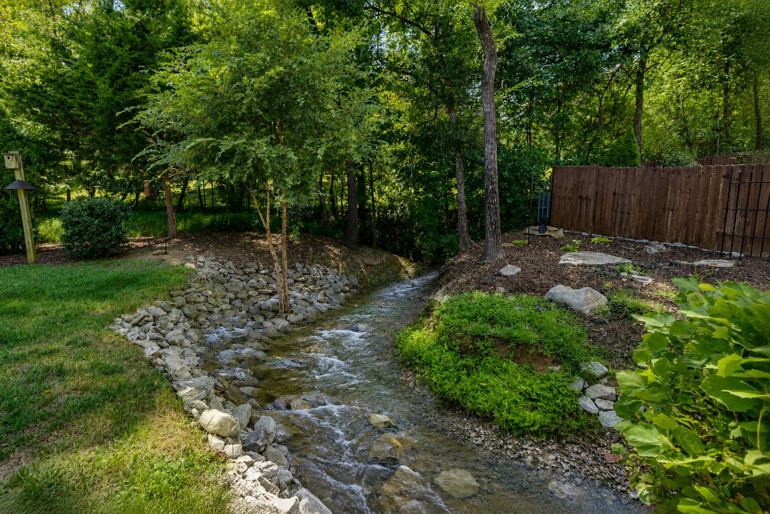 6583 Satjanon Drive Property Photo 4