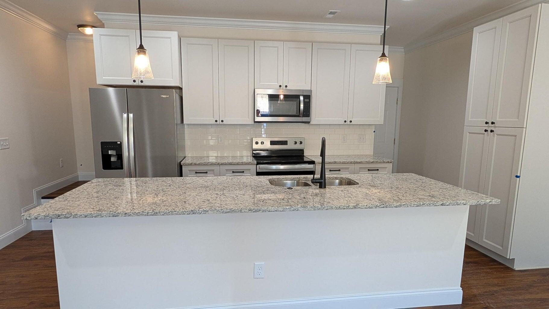 1911 Property Photo 12