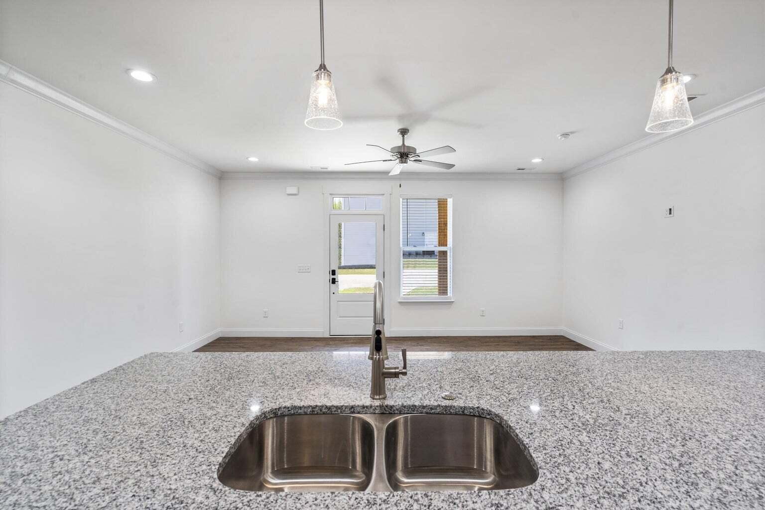 1911 Property Photo 31