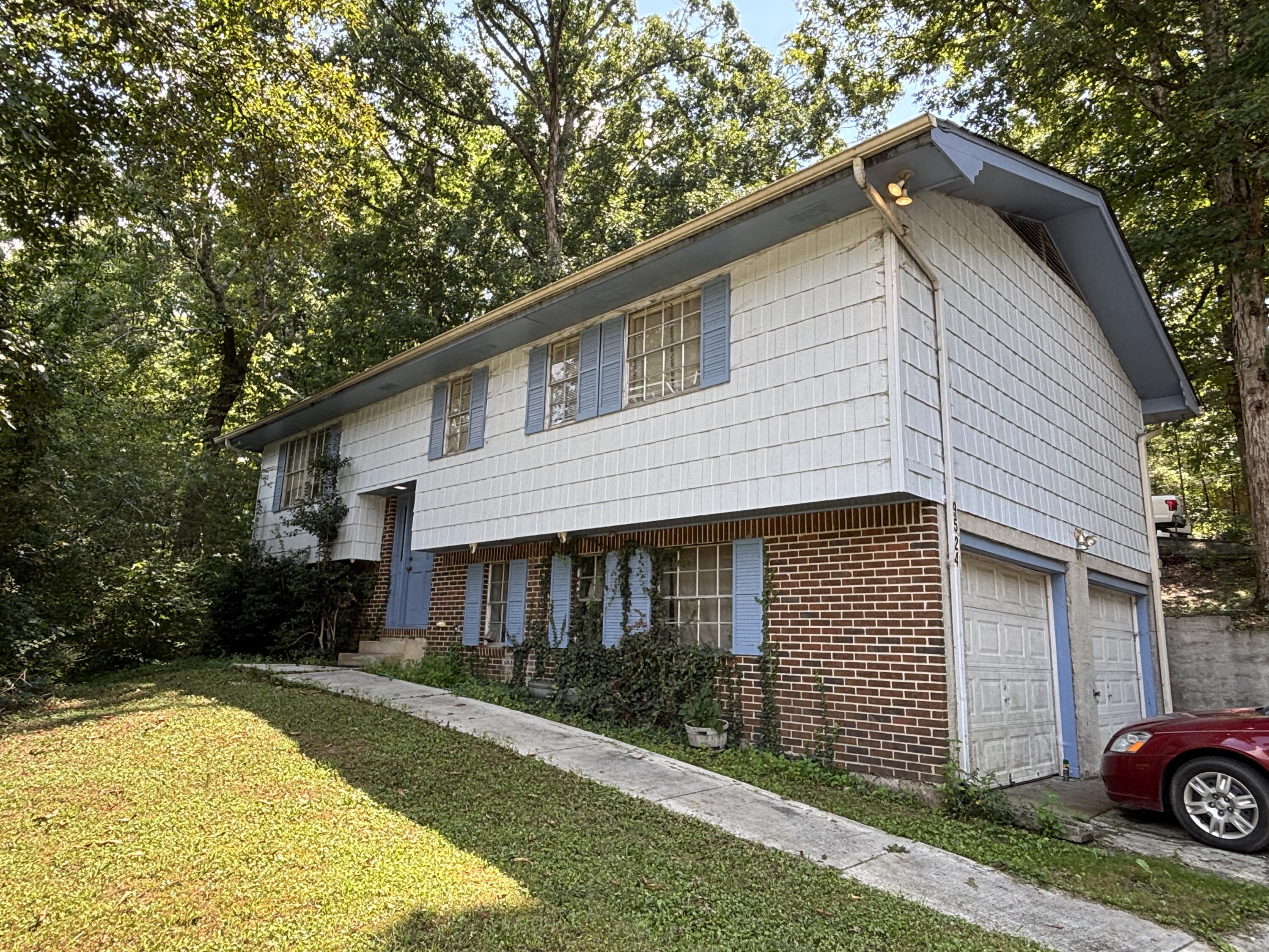 9524 Fuller Road Property Photo 3