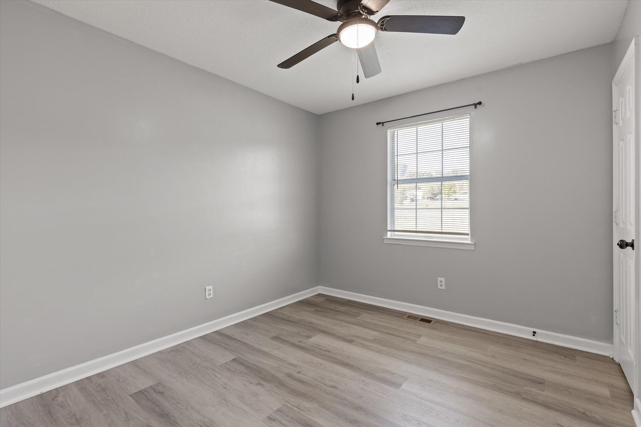 38 Davis Road Property Photo 19
