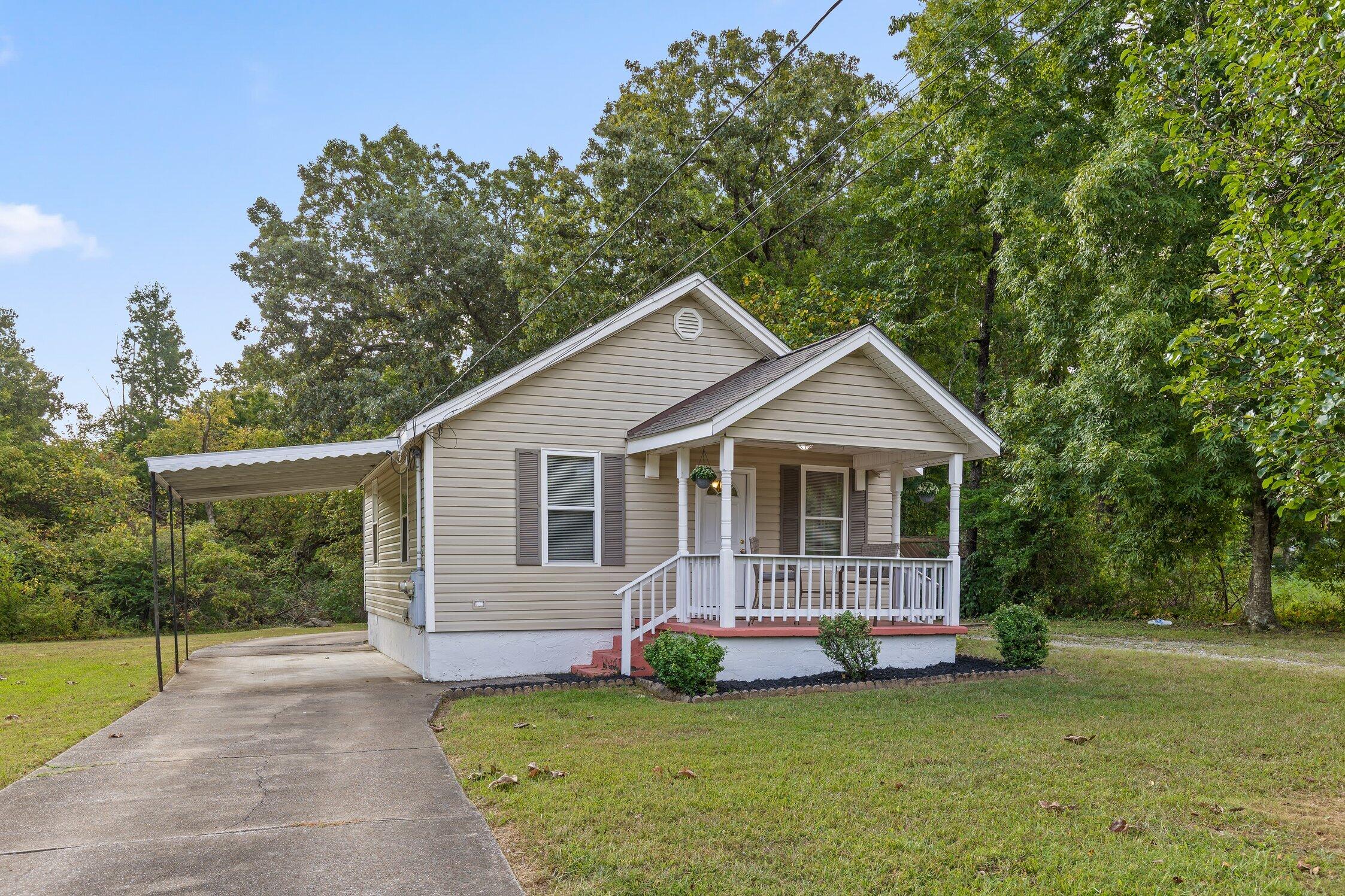2540 Will Kelley Road Property Photo 1