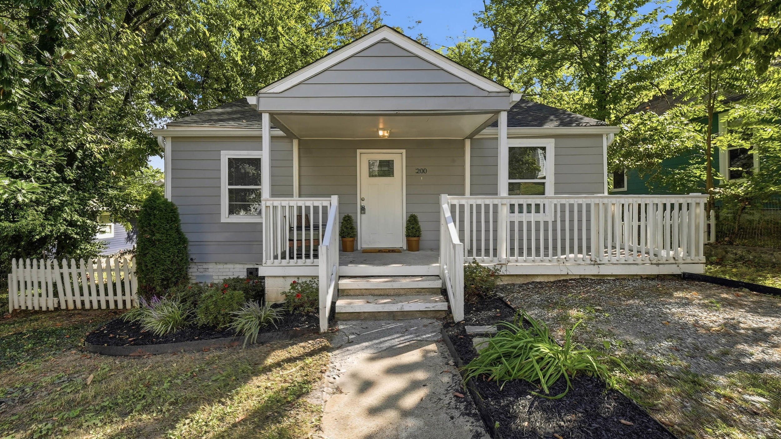 200 Sawyer Street Property Photo 1